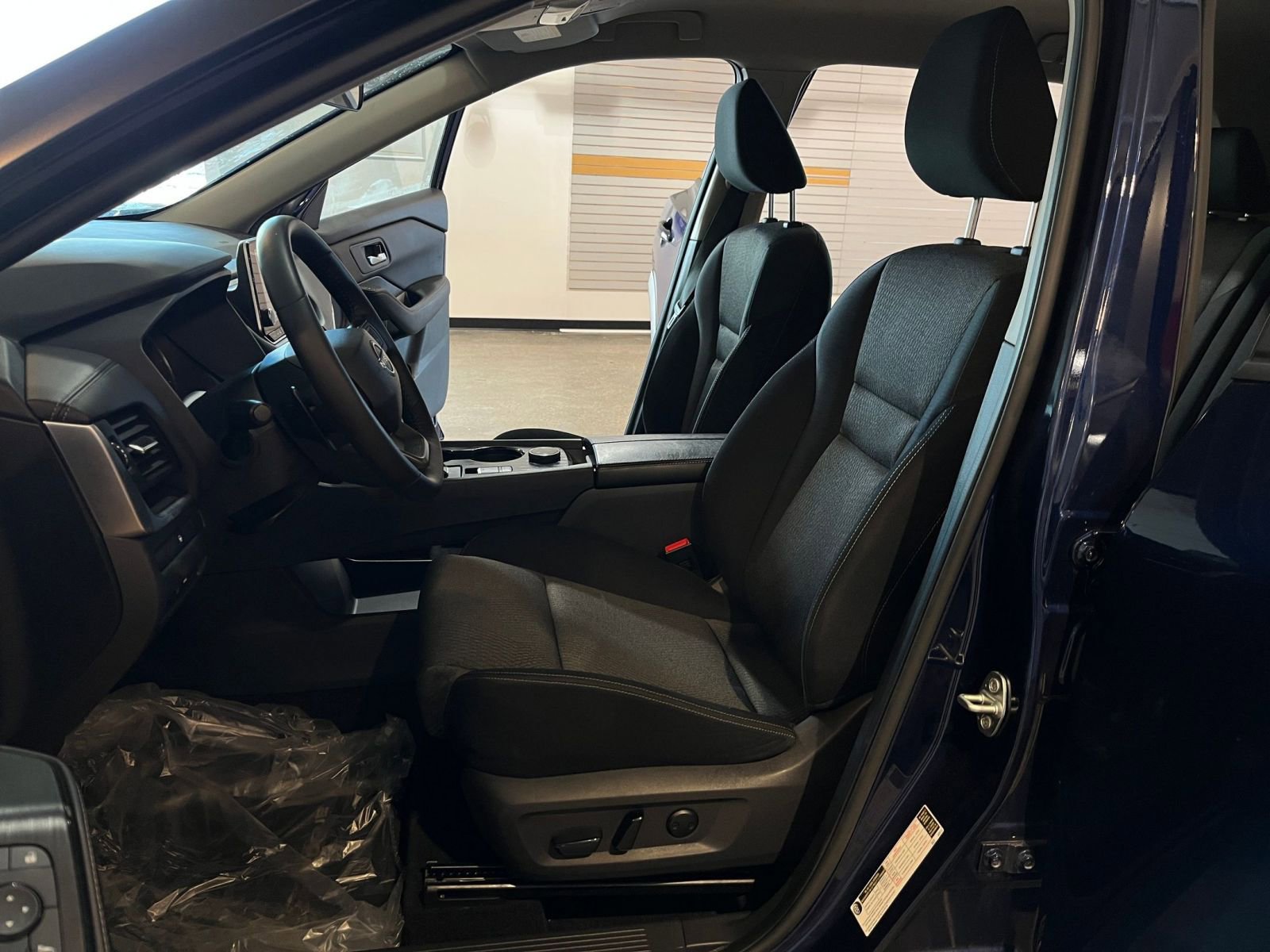 Thumbnail: 2025 Nissan Rogue - 28