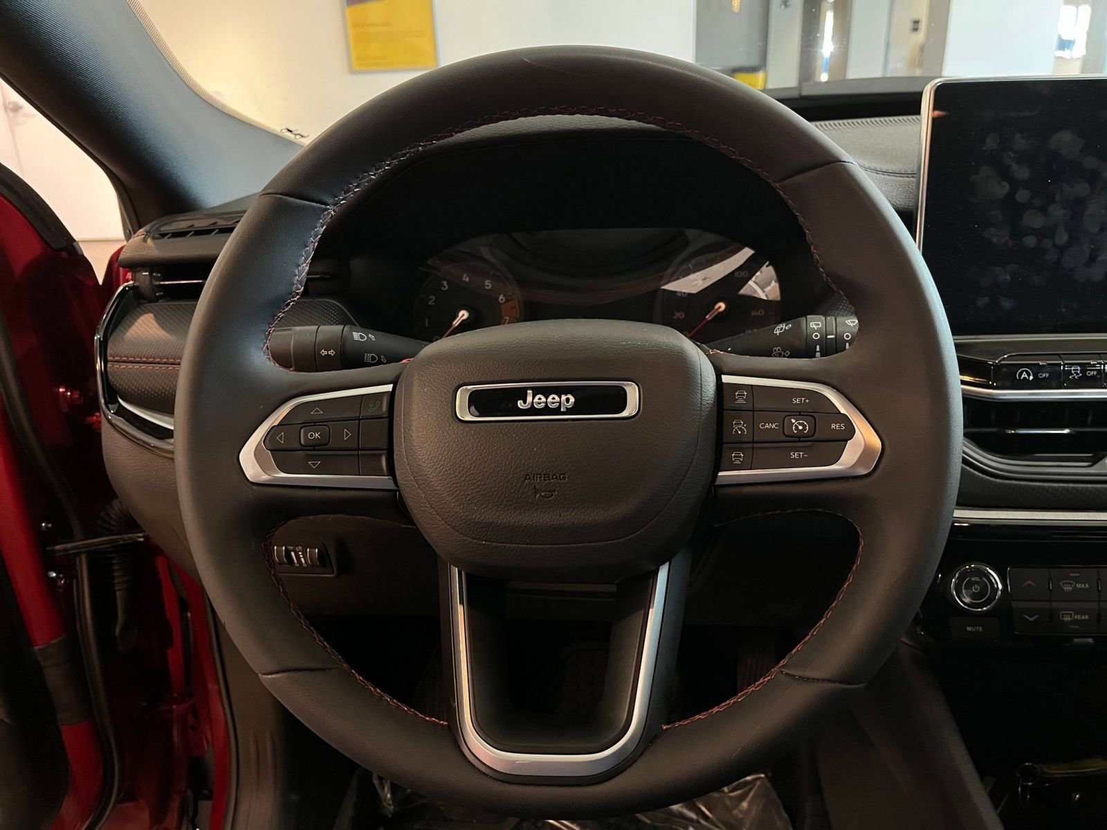 Thumbnail: 2025 Jeep Compass - 28