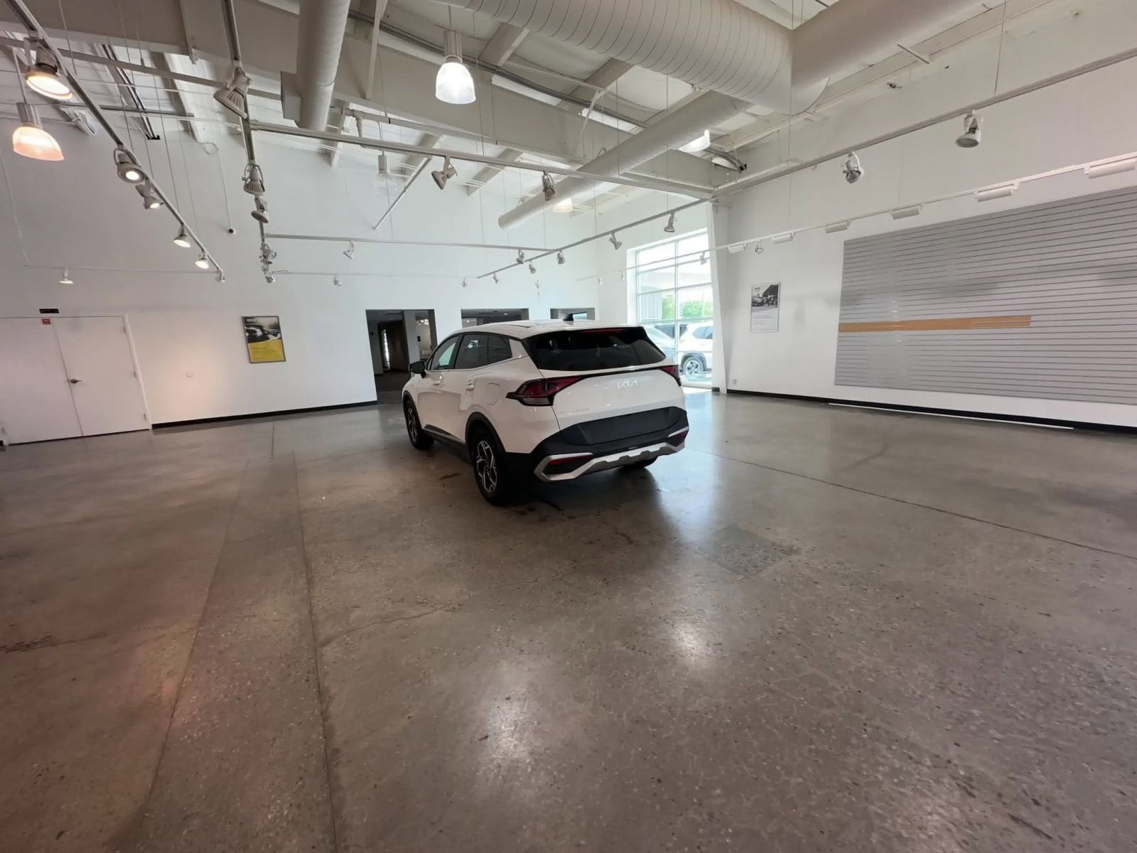 Thumbnail: 2025 Kia Sportage - 15