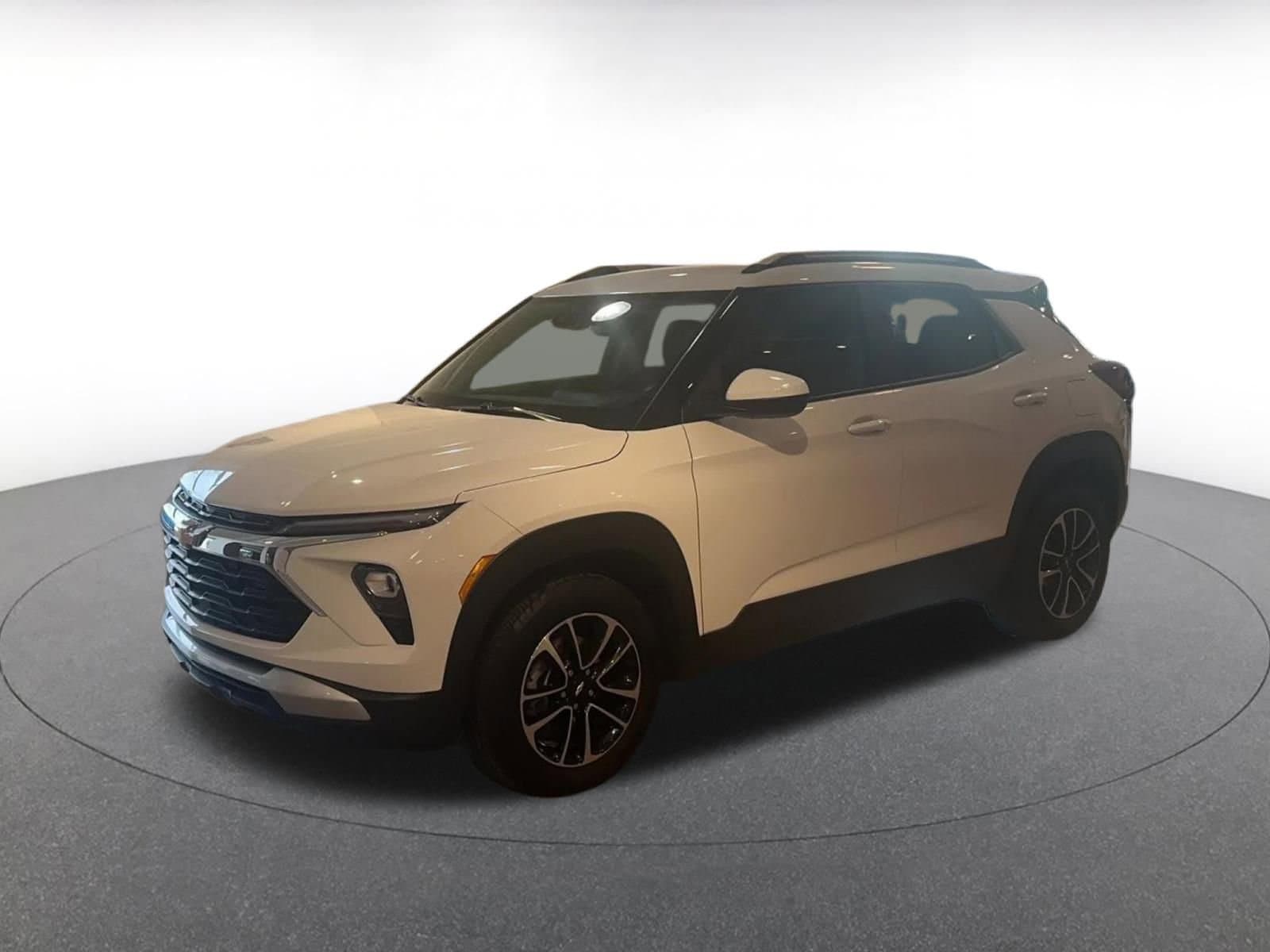 Thumbnail: 2025 Chevrolet TrailBlazer - 8