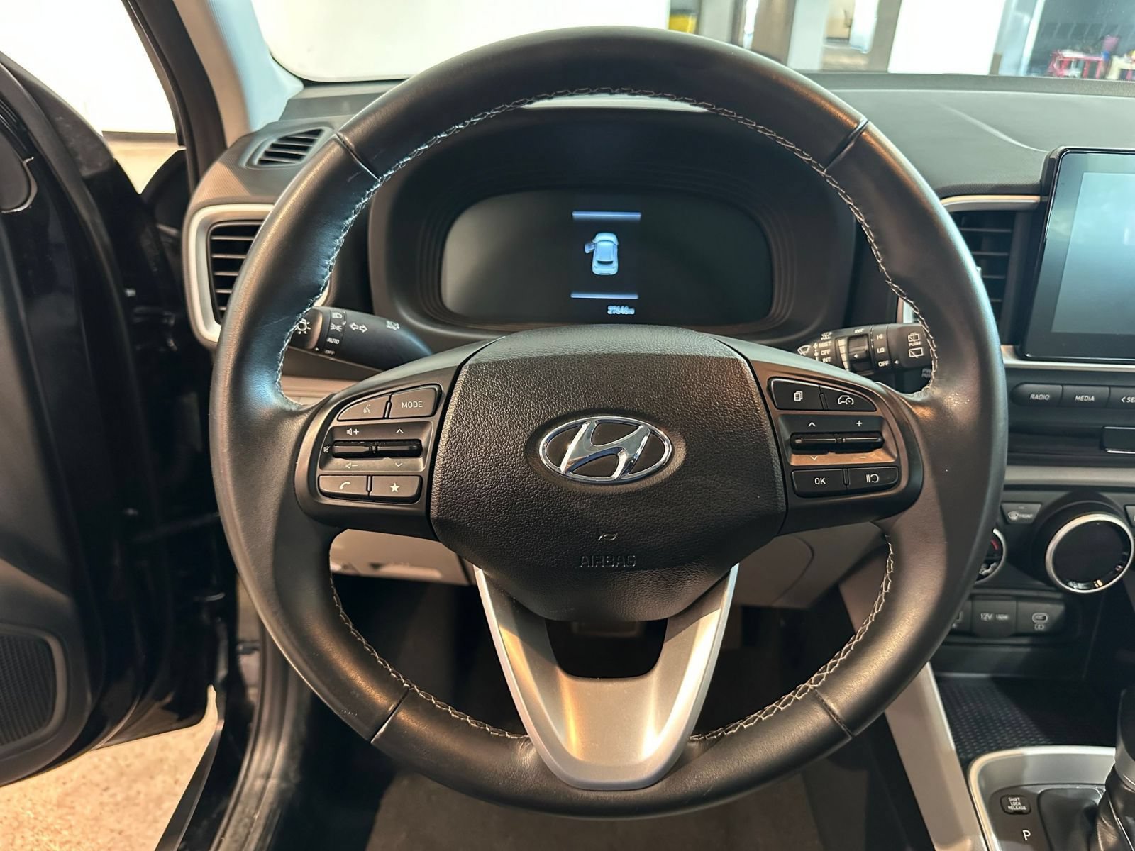Thumbnail: 2025 Hyundai Venue - 27