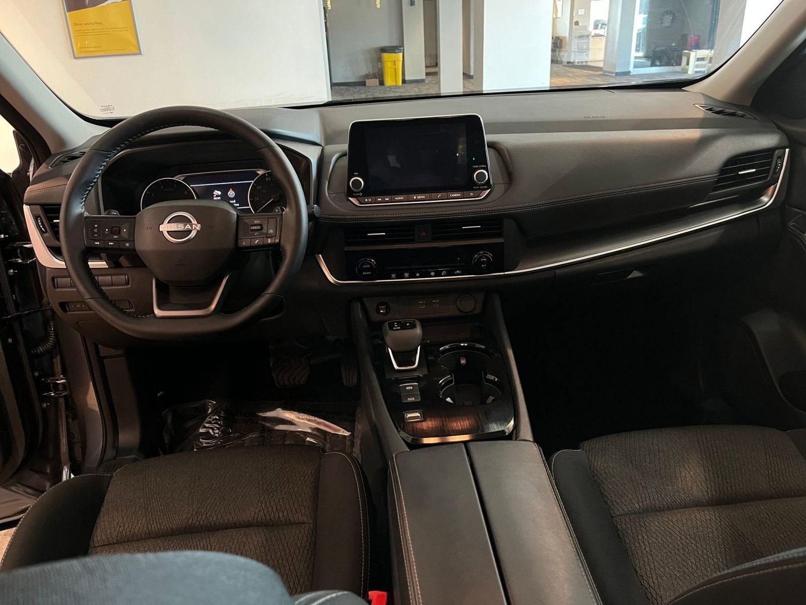 Thumbnail: 2025 Nissan Rogue - 34