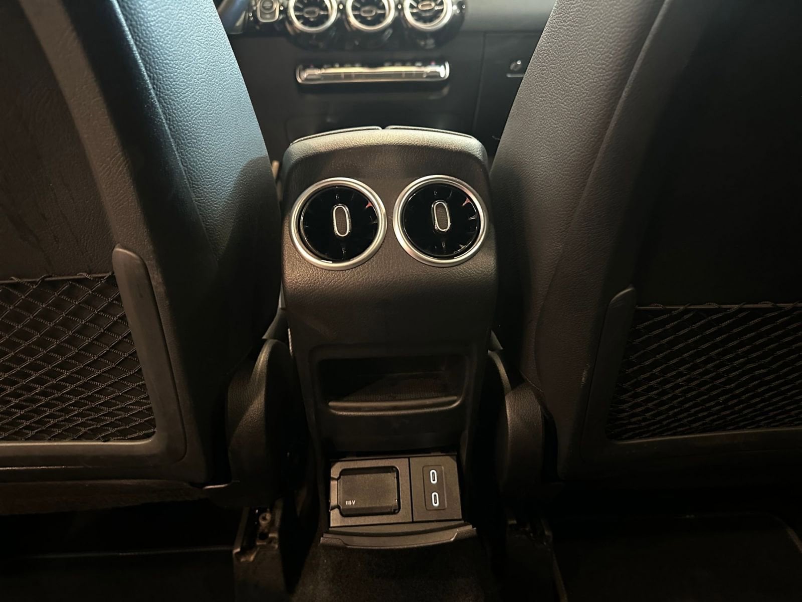 Thumbnail: 2025 Mercedes-Benz GLA - 24