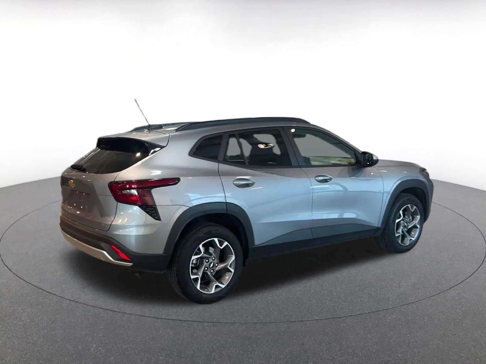 Thumbnail: 2025 Chevrolet Trax - 15