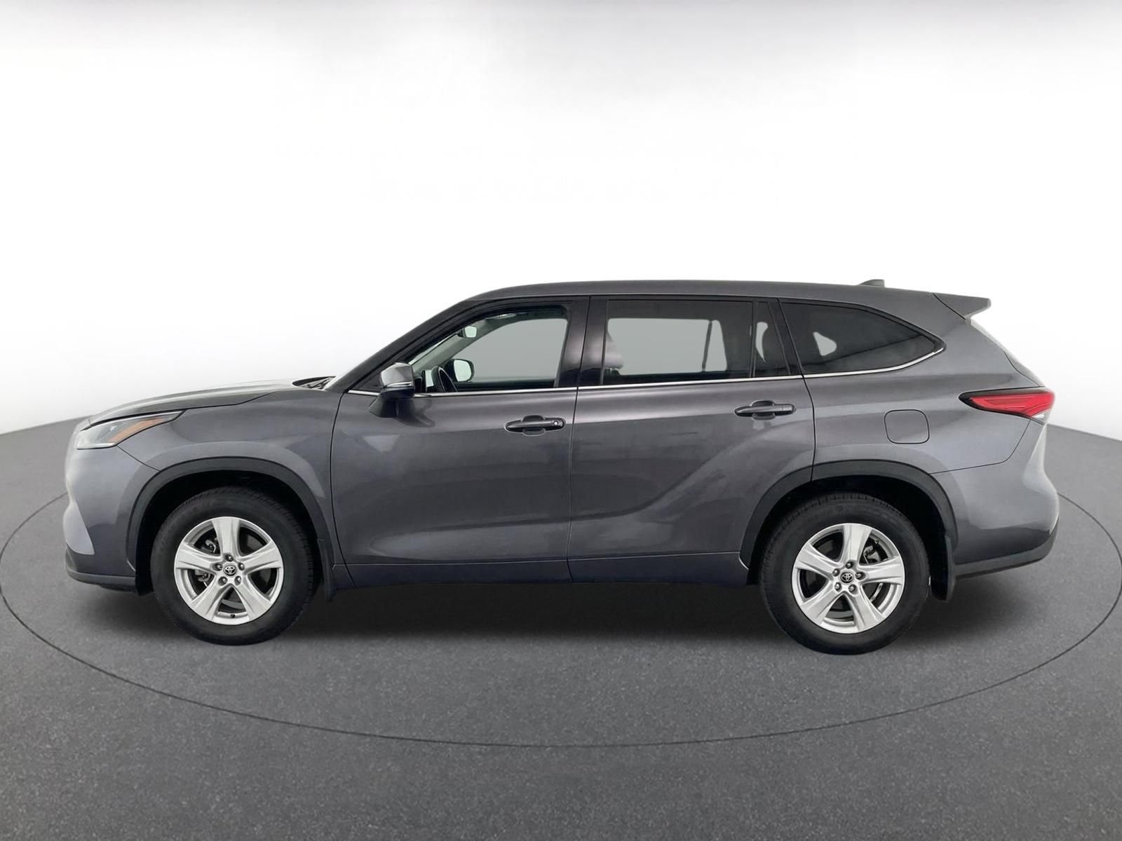 Thumbnail: 2025 Toyota Highlander - 4