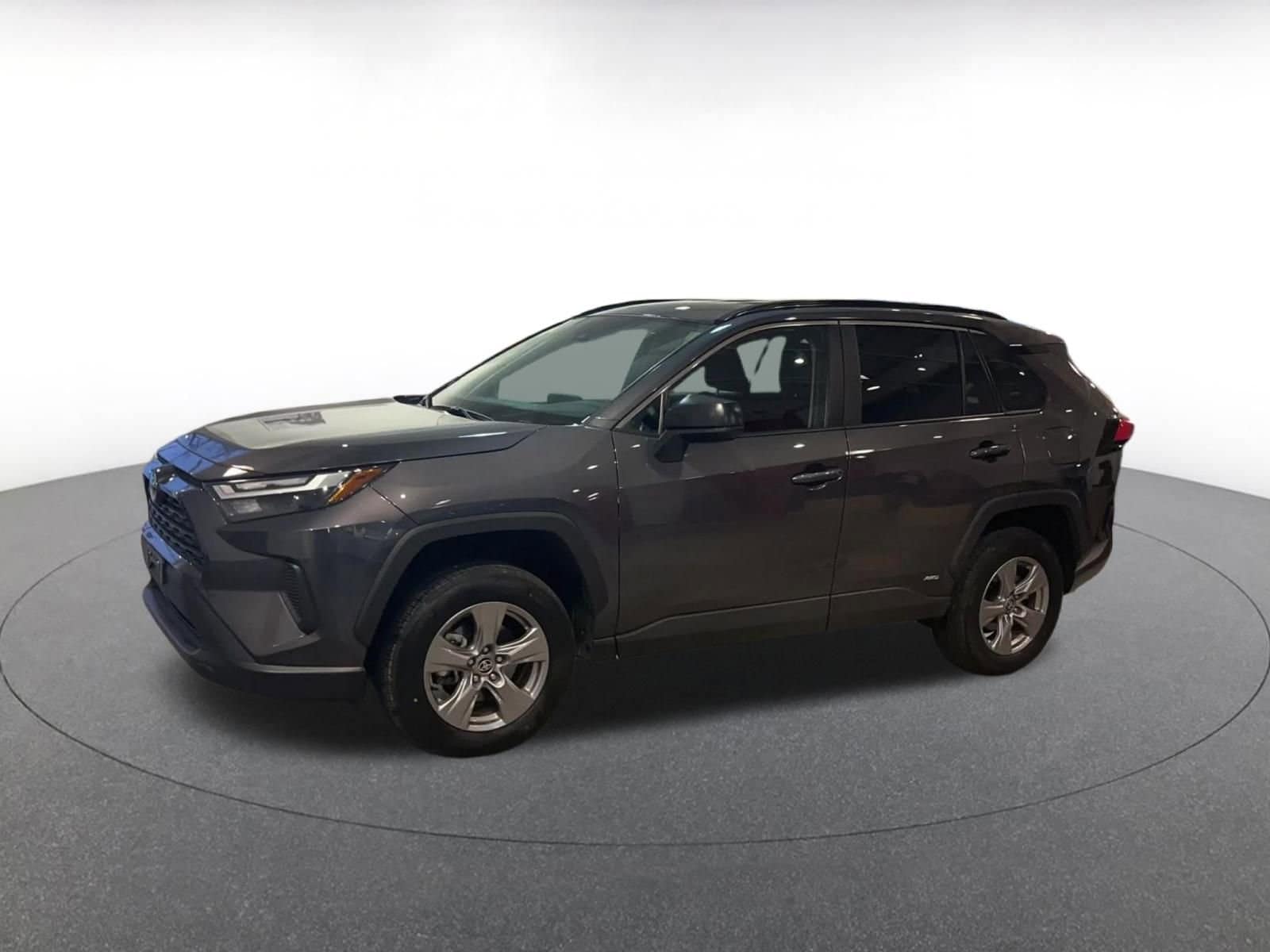 Thumbnail: 2025 Toyota RAV4 - 8