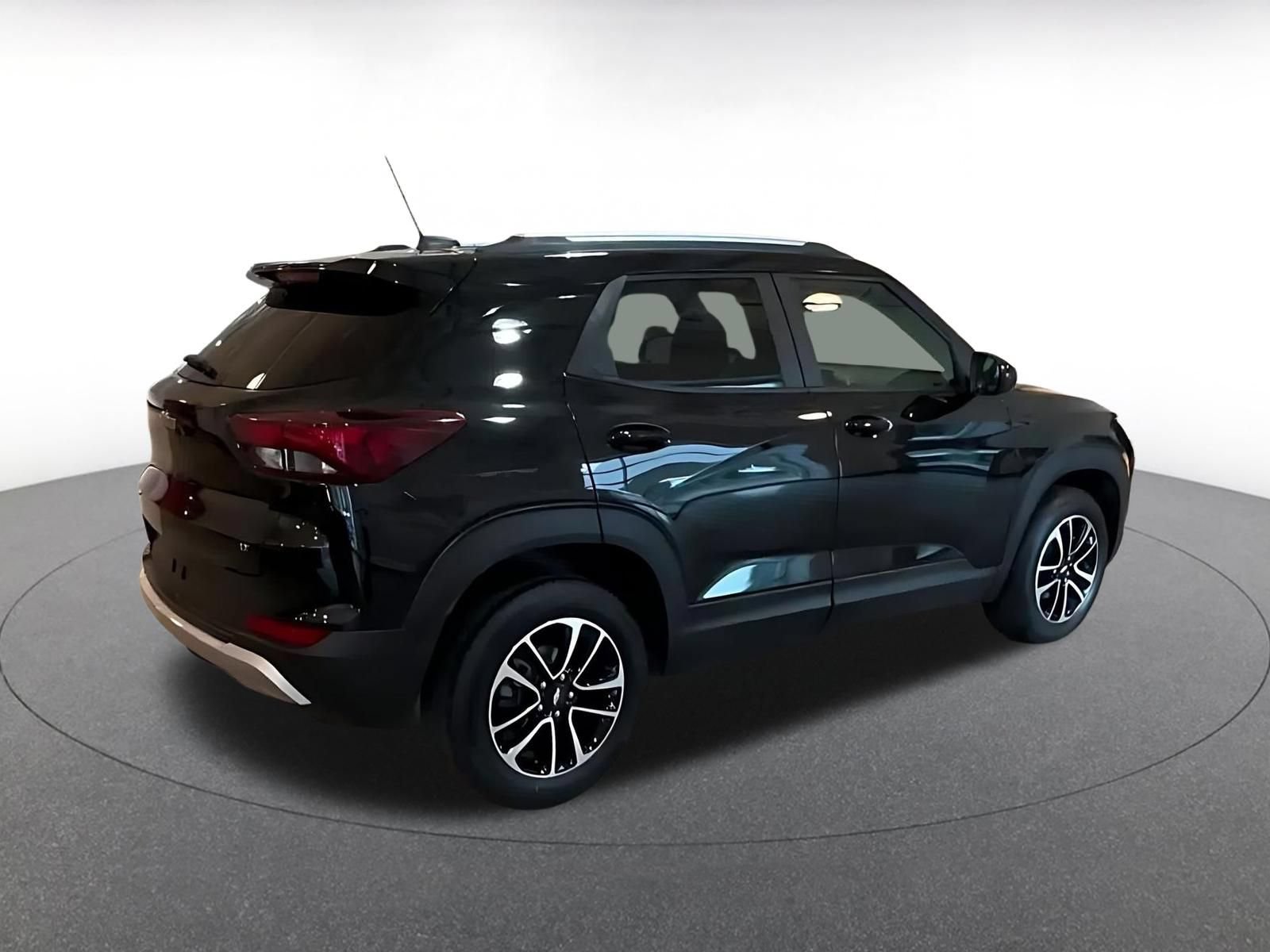 Thumbnail: 2025 Chevrolet TrailBlazer - 12