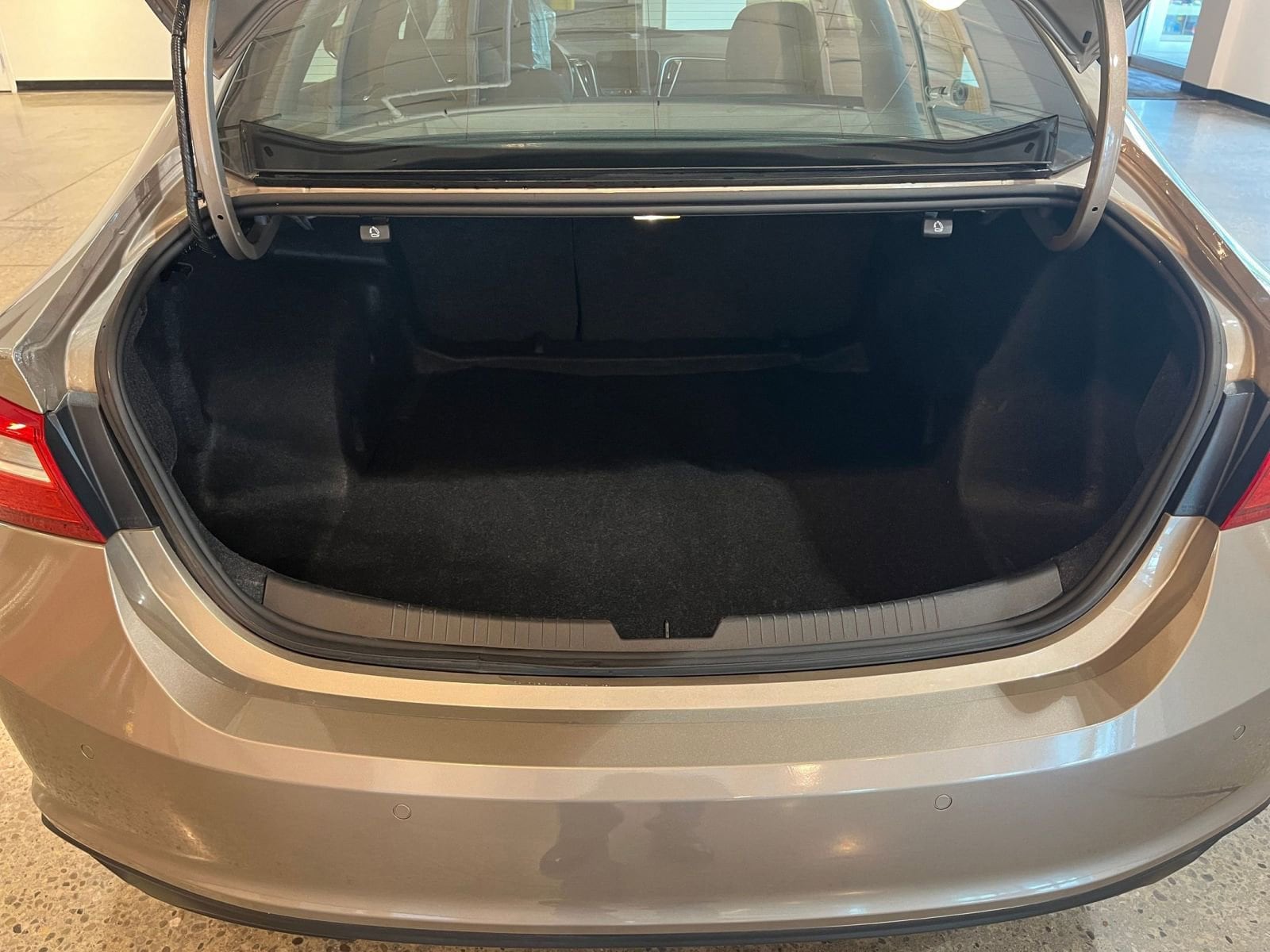 Thumbnail: 2024 Chevrolet Malibu - 31