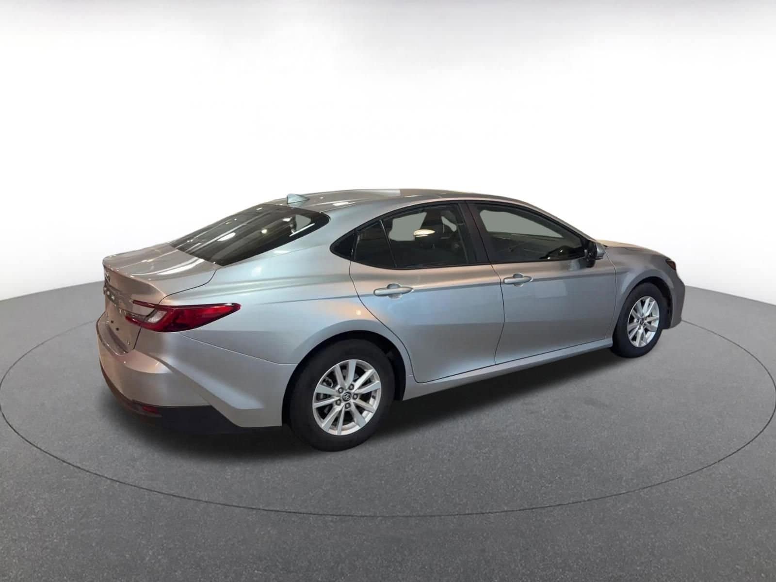 Thumbnail: 2025 Toyota Camry - 15