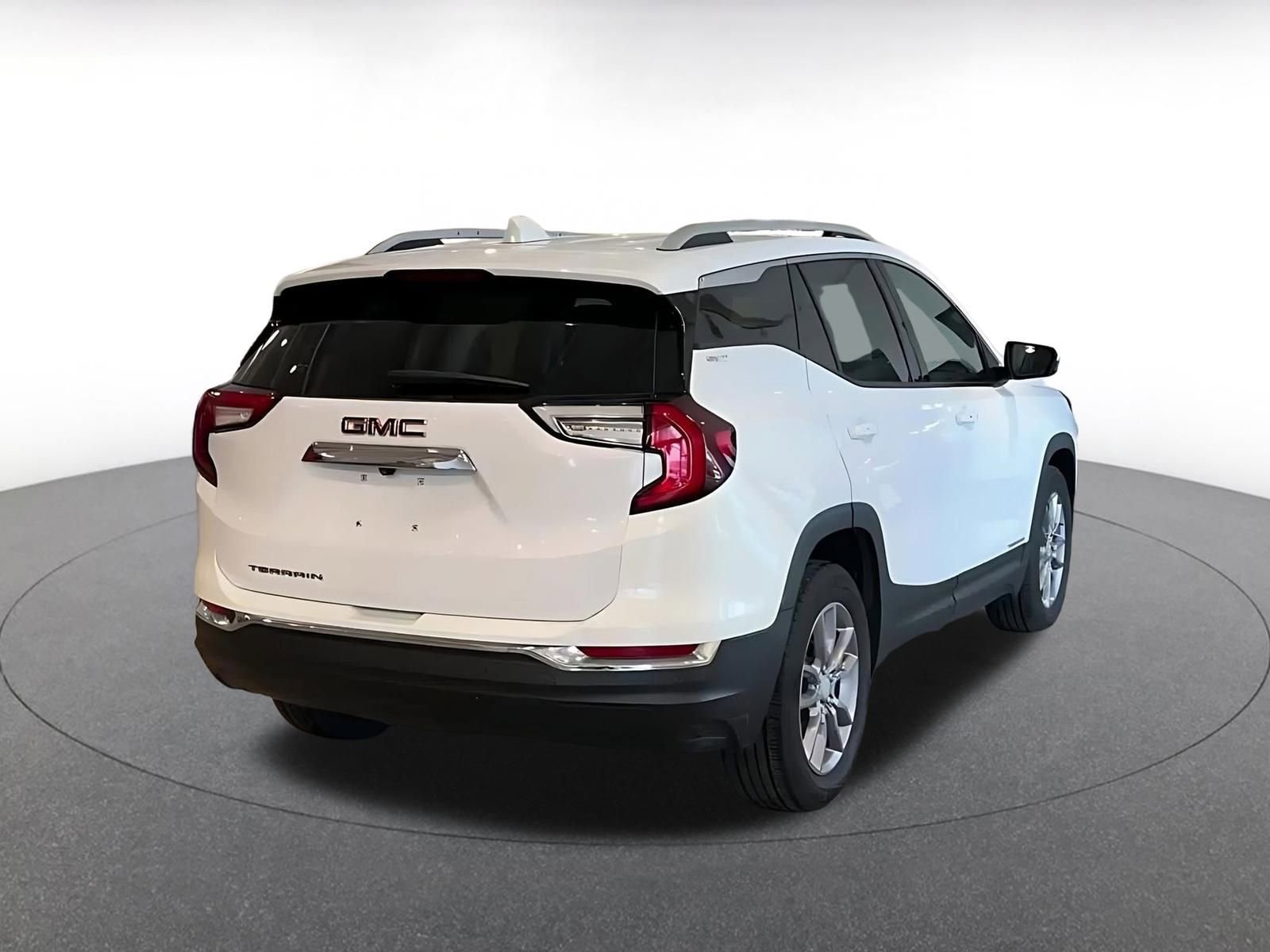 Thumbnail: 2023 GMC Terrain - 14