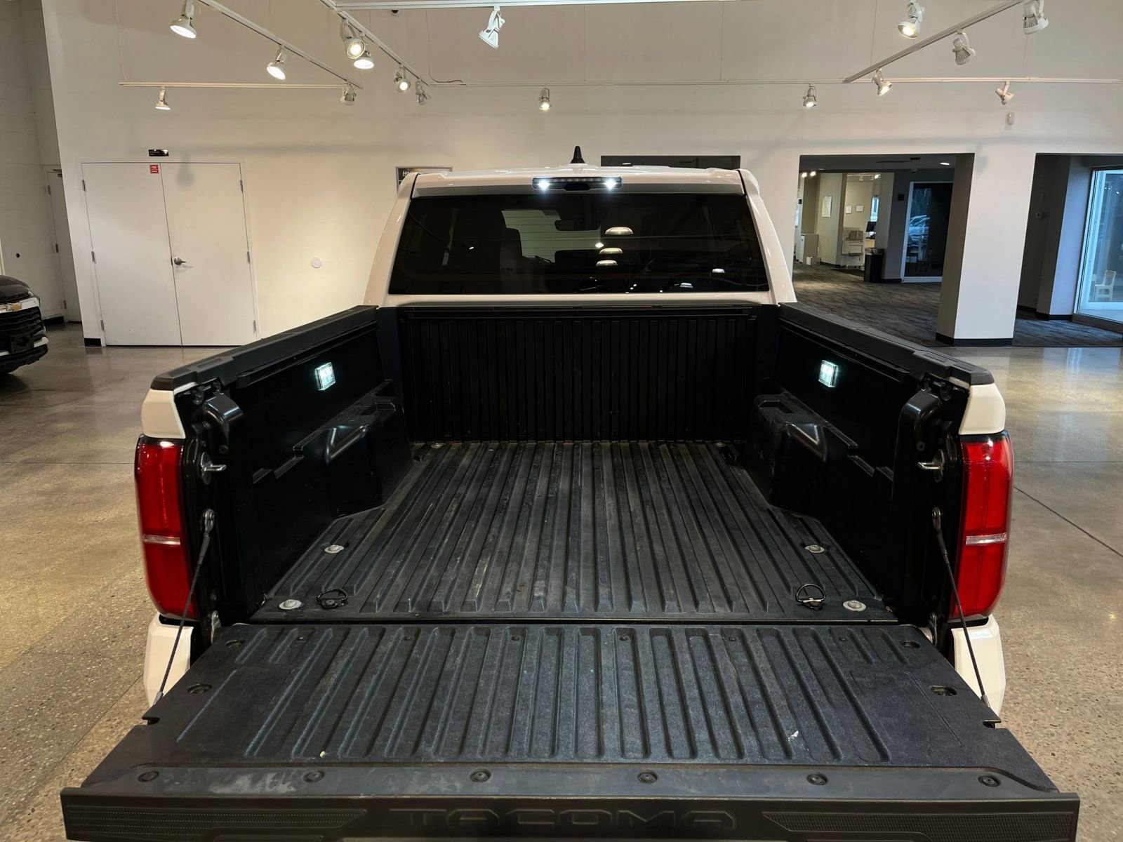 Thumbnail: 2025 Toyota Tacoma - 31