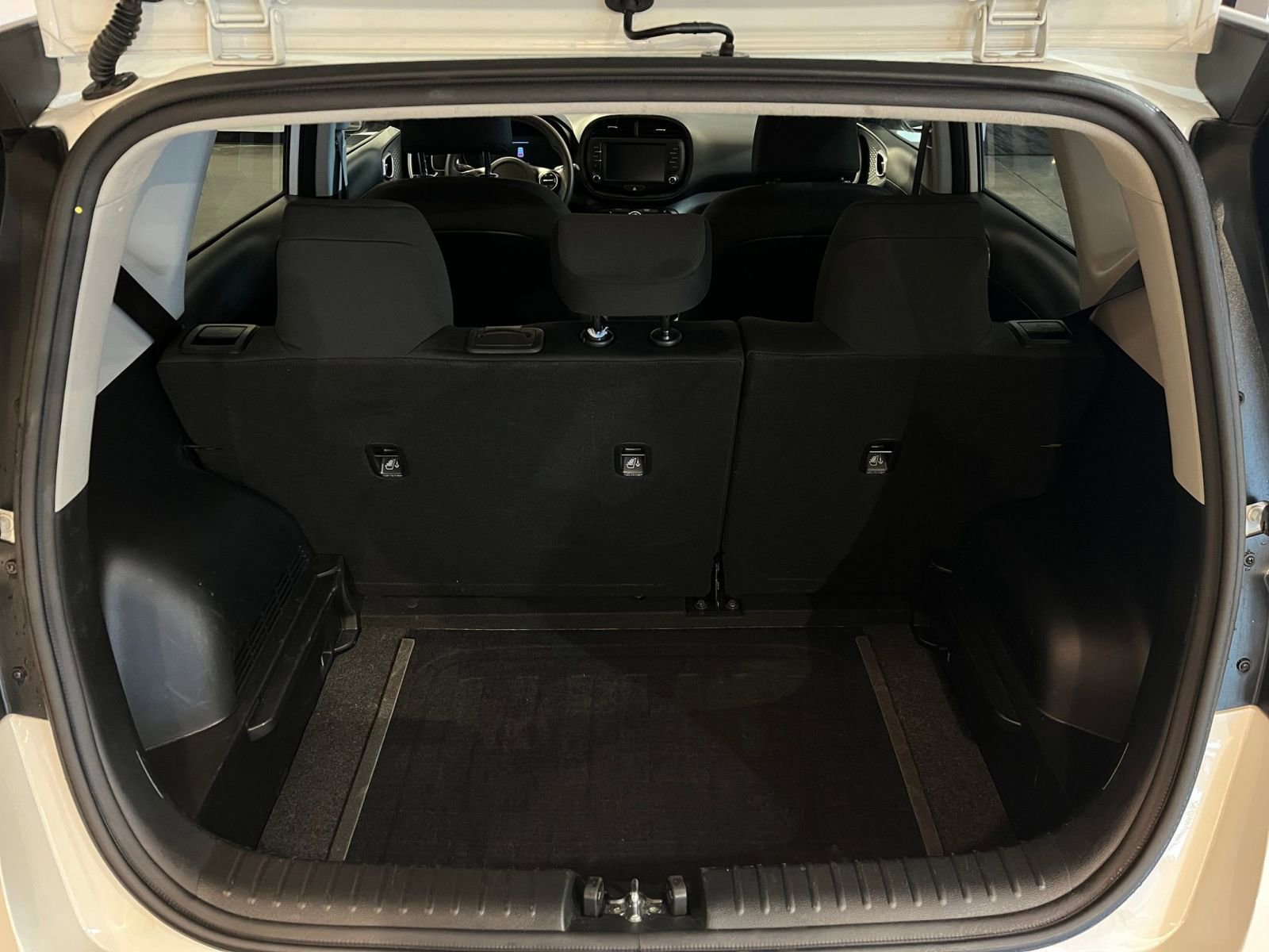 Thumbnail: 2025 Kia Soul - 31