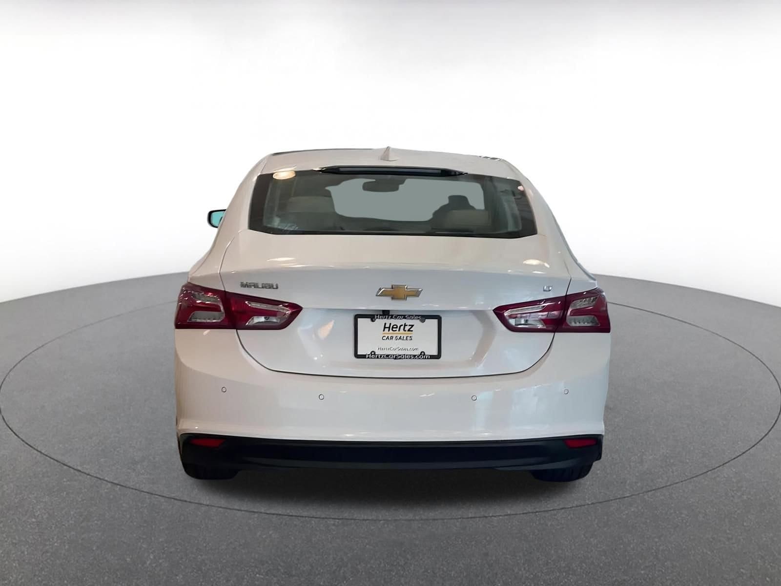 Thumbnail: 2024 Chevrolet Malibu - 12