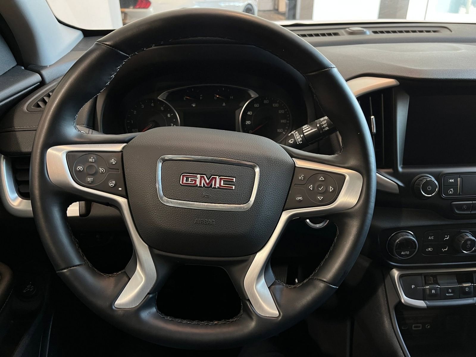 Thumbnail: 2024 GMC Terrain - 28