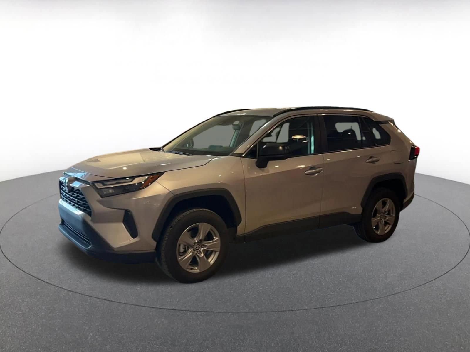 Thumbnail: 2025 Toyota RAV4 - 8