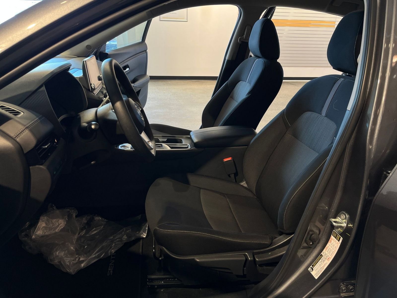 Thumbnail: 2025 Nissan Sentra - 25