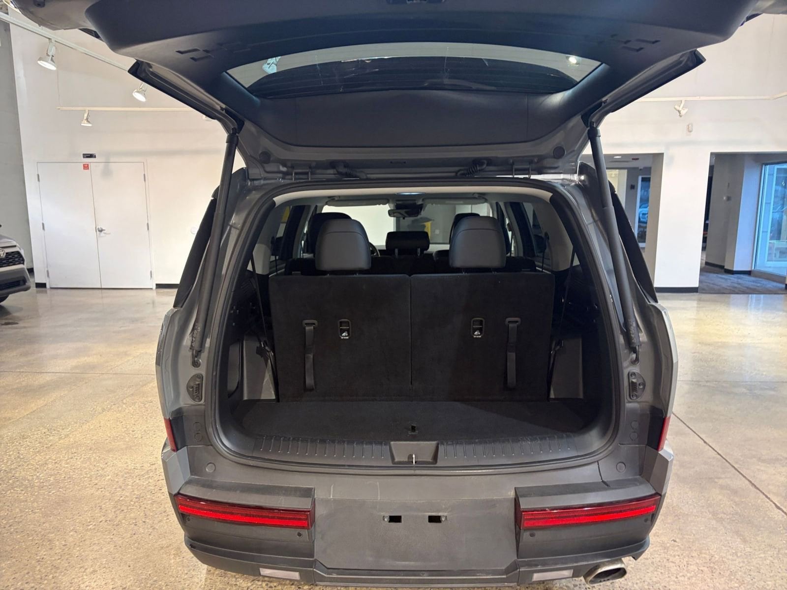 Thumbnail: 2025 Hyundai Santa Fe - 33