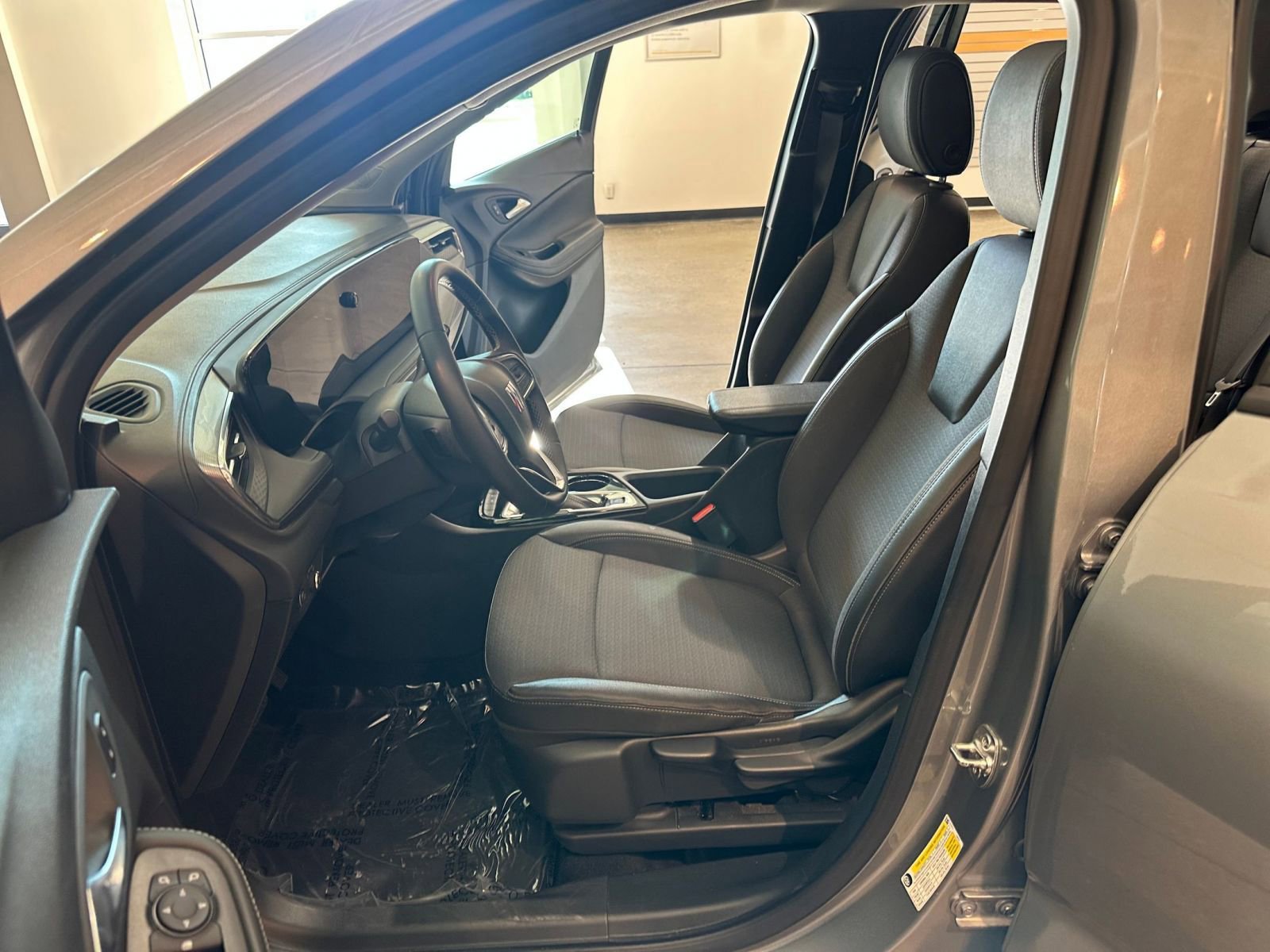 Thumbnail: 2025 Buick Encore GX - 25