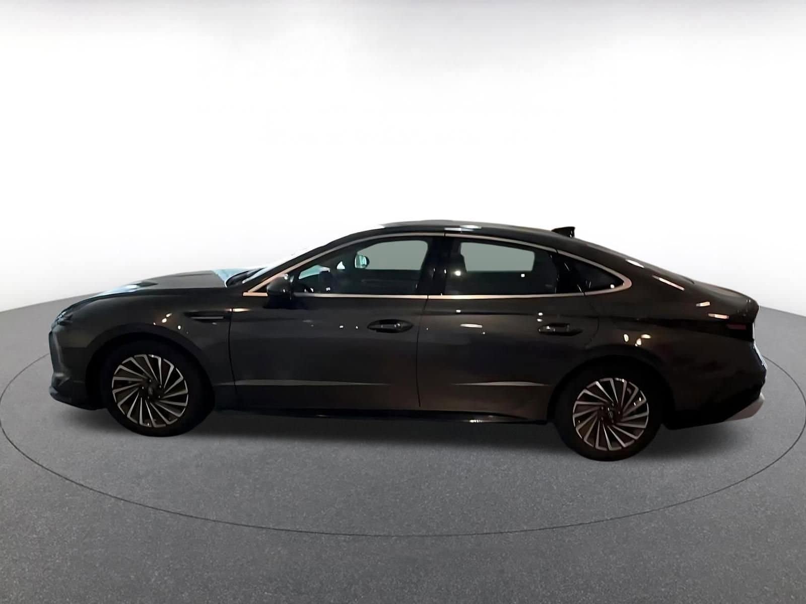 Thumbnail: 2025 Hyundai Sonata - 9