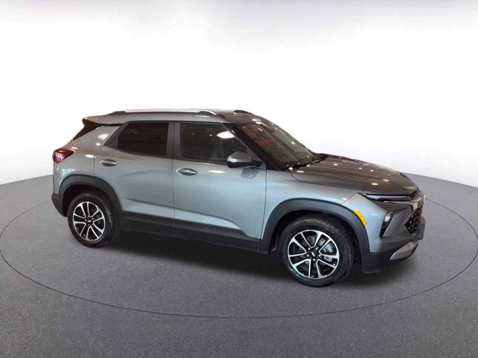 Thumbnail: 2025 Chevrolet TrailBlazer - 2