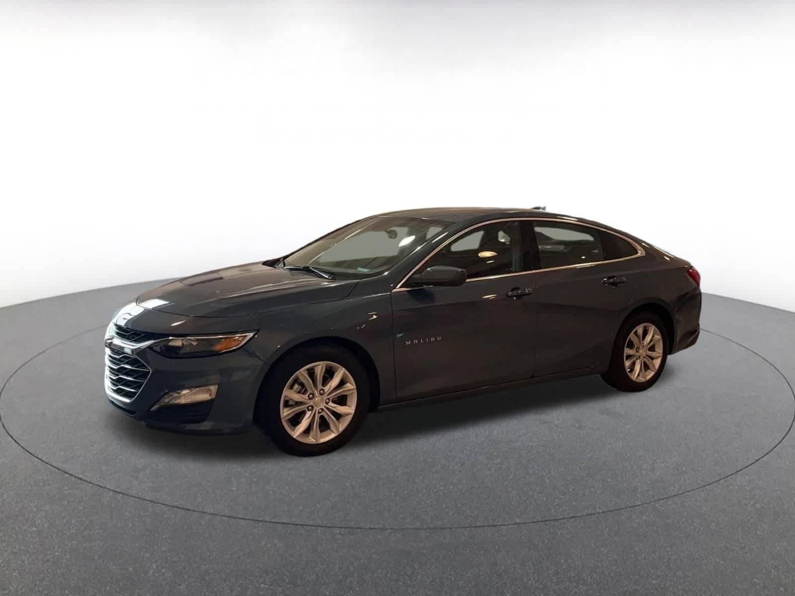 Thumbnail: 2024 Chevrolet Malibu - 8
