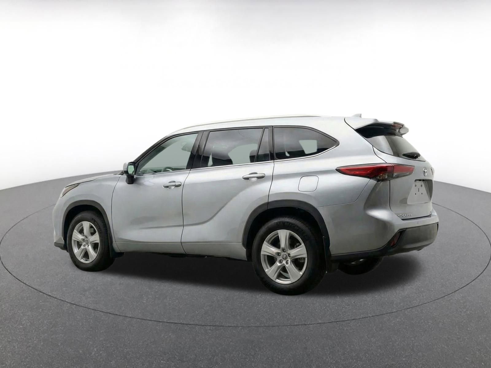 Thumbnail: 2025 Toyota Highlander - 7