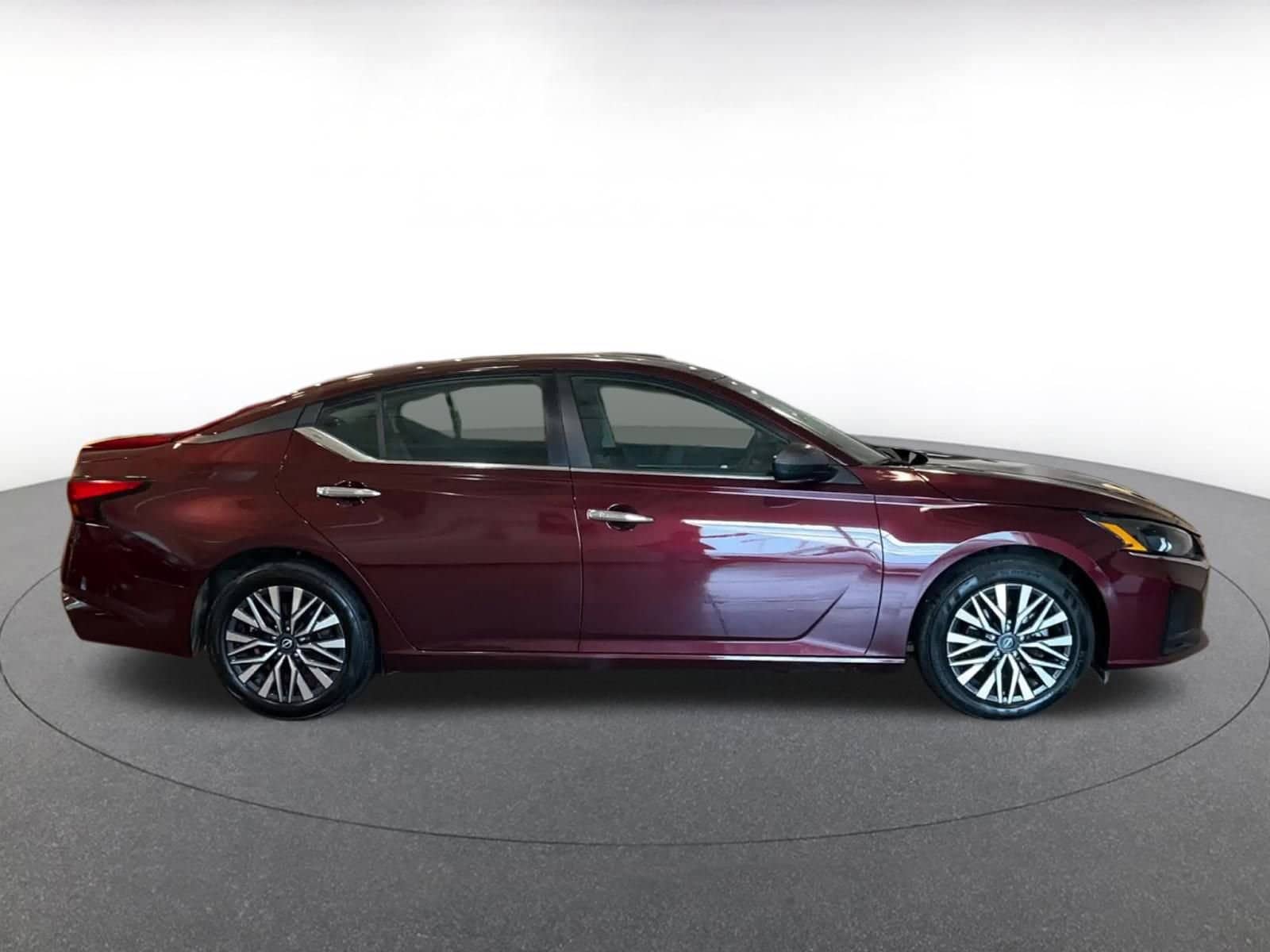 Thumbnail: 2024 Nissan Altima - 16