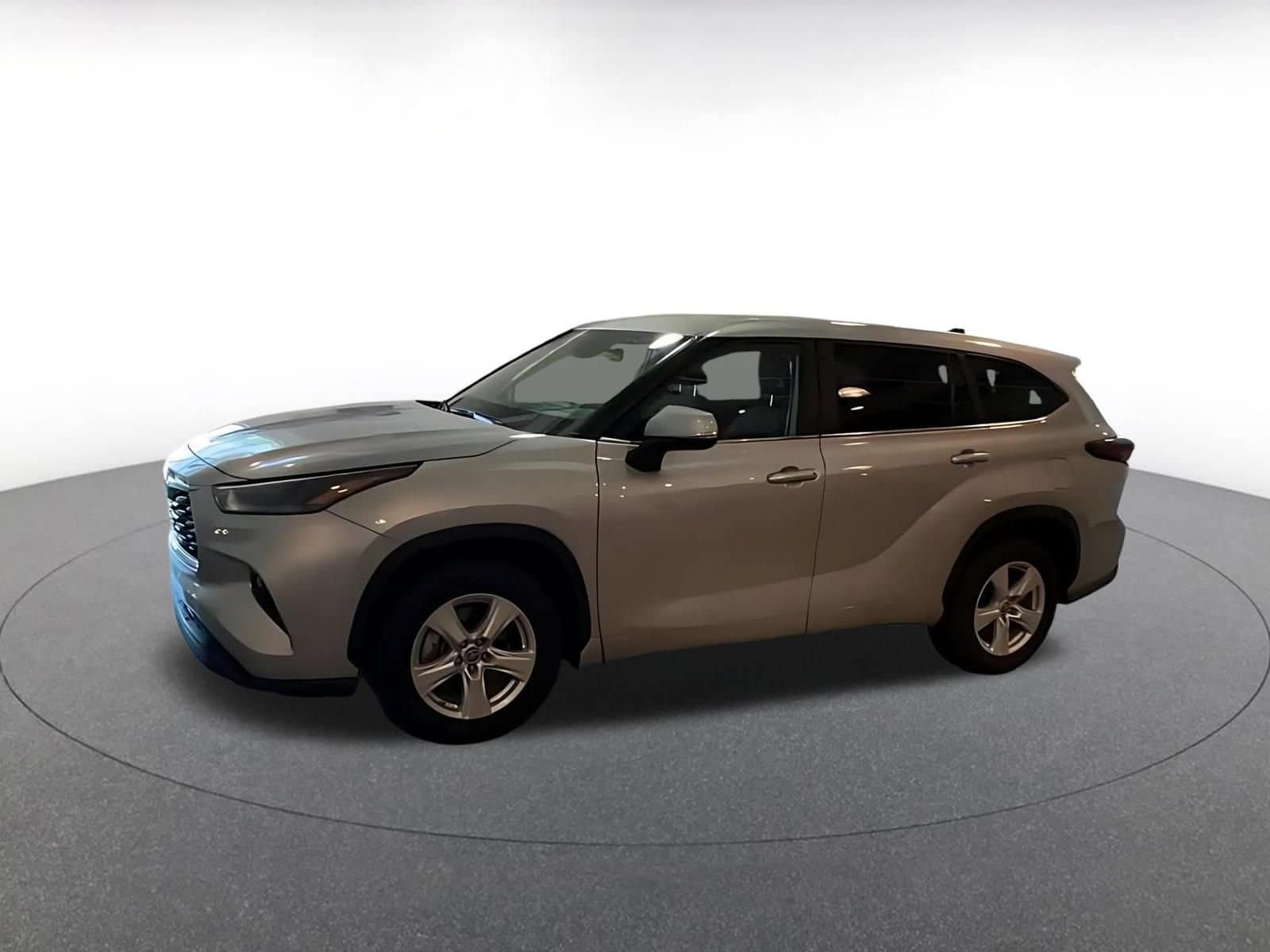 Thumbnail: 2025 Toyota Highlander - 6