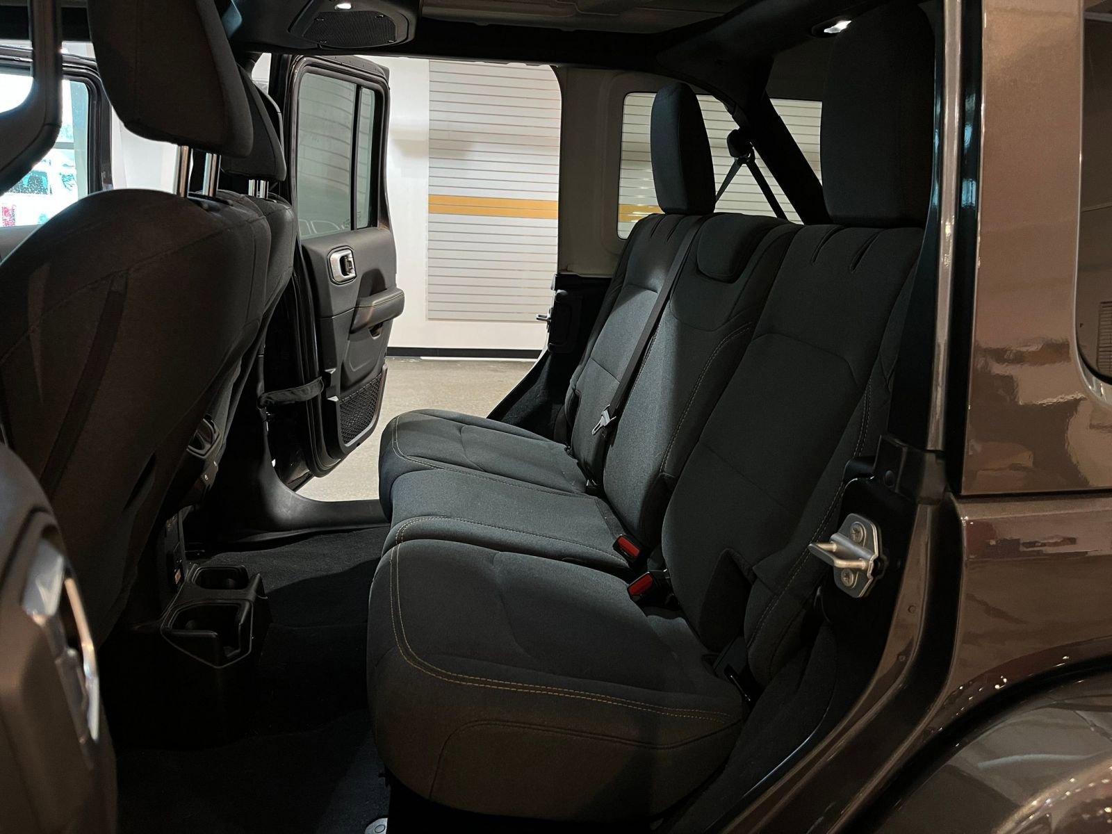 Thumbnail: 2025 Jeep Wrangler - 25