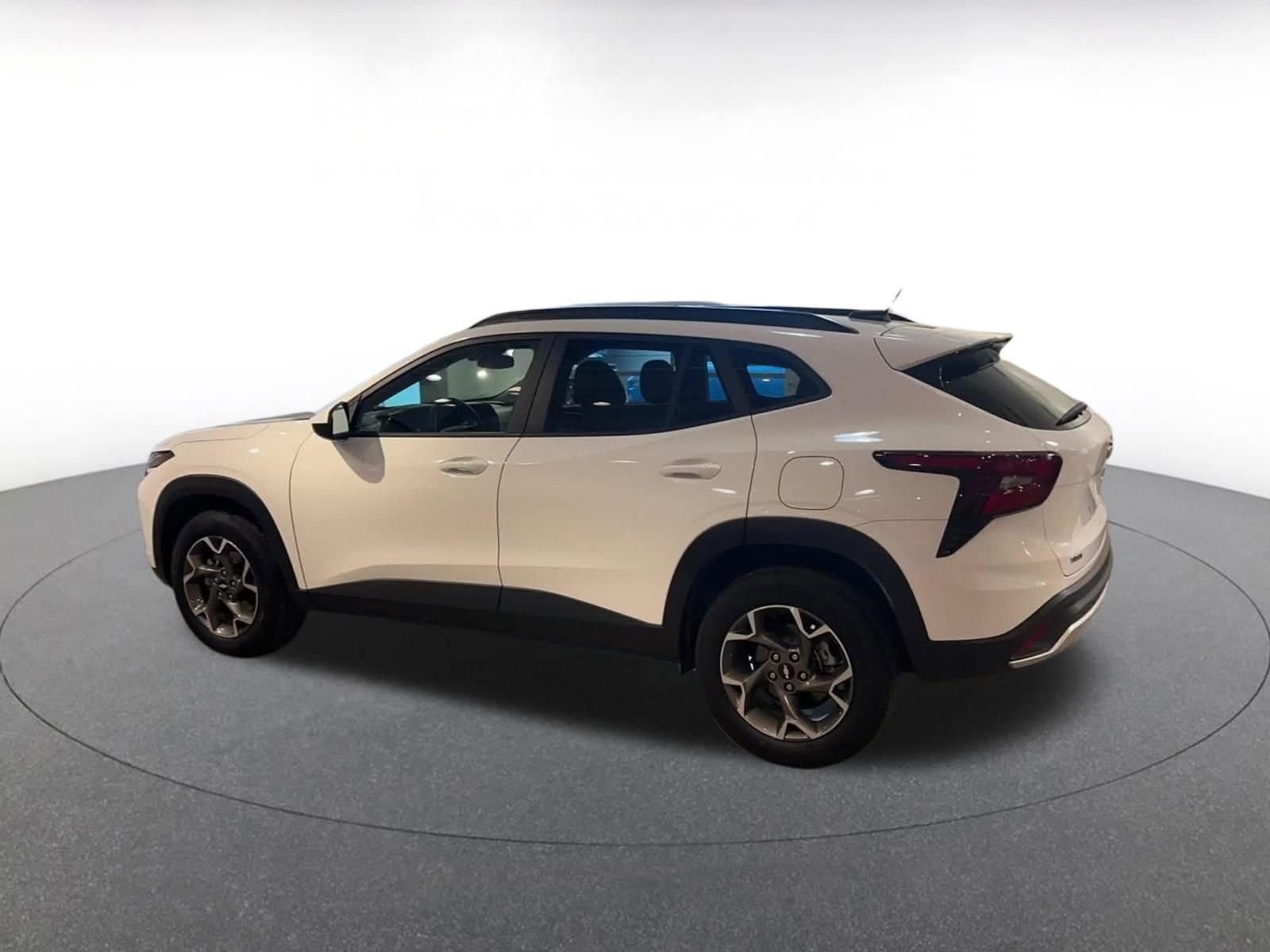 Thumbnail: 2025 Chevrolet Trax - 10