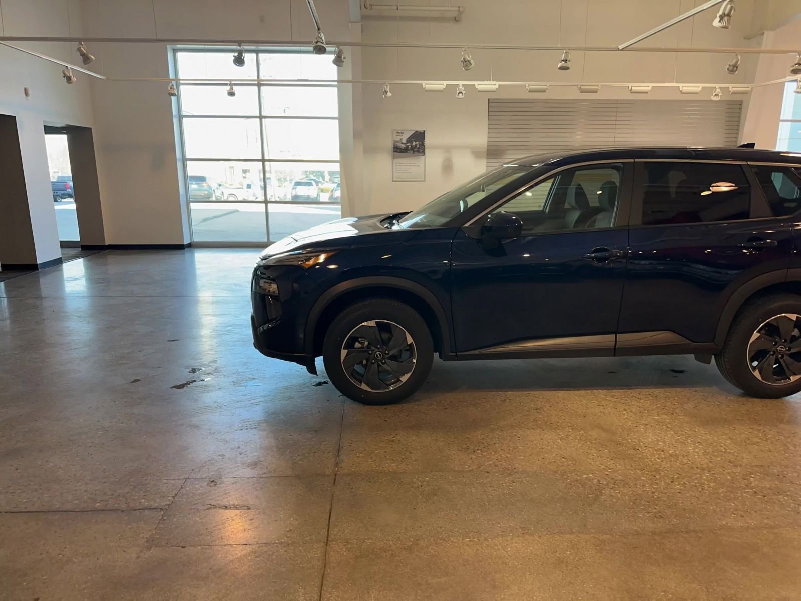 Thumbnail: 2025 Nissan Rogue - 9