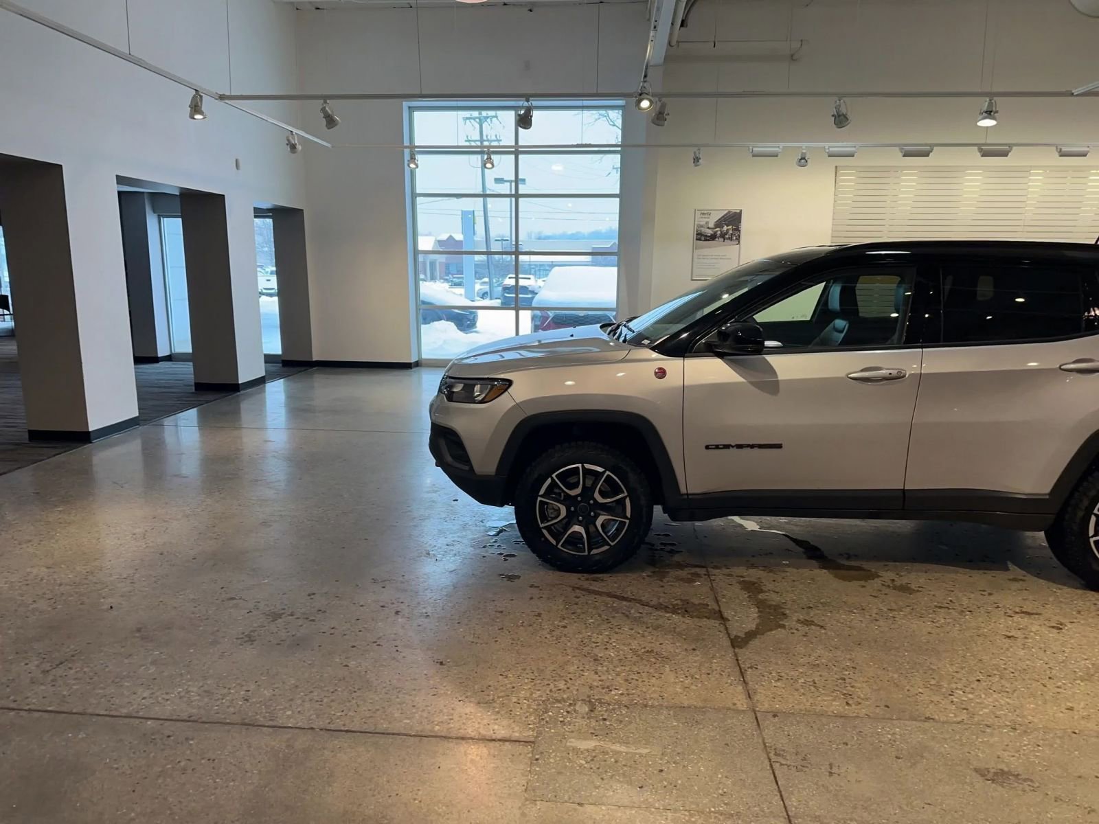 Thumbnail: 2025 Jeep Compass - 9