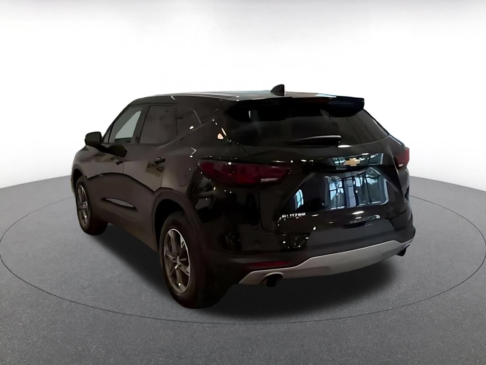 Thumbnail: 2025 Chevrolet Blazer - 9