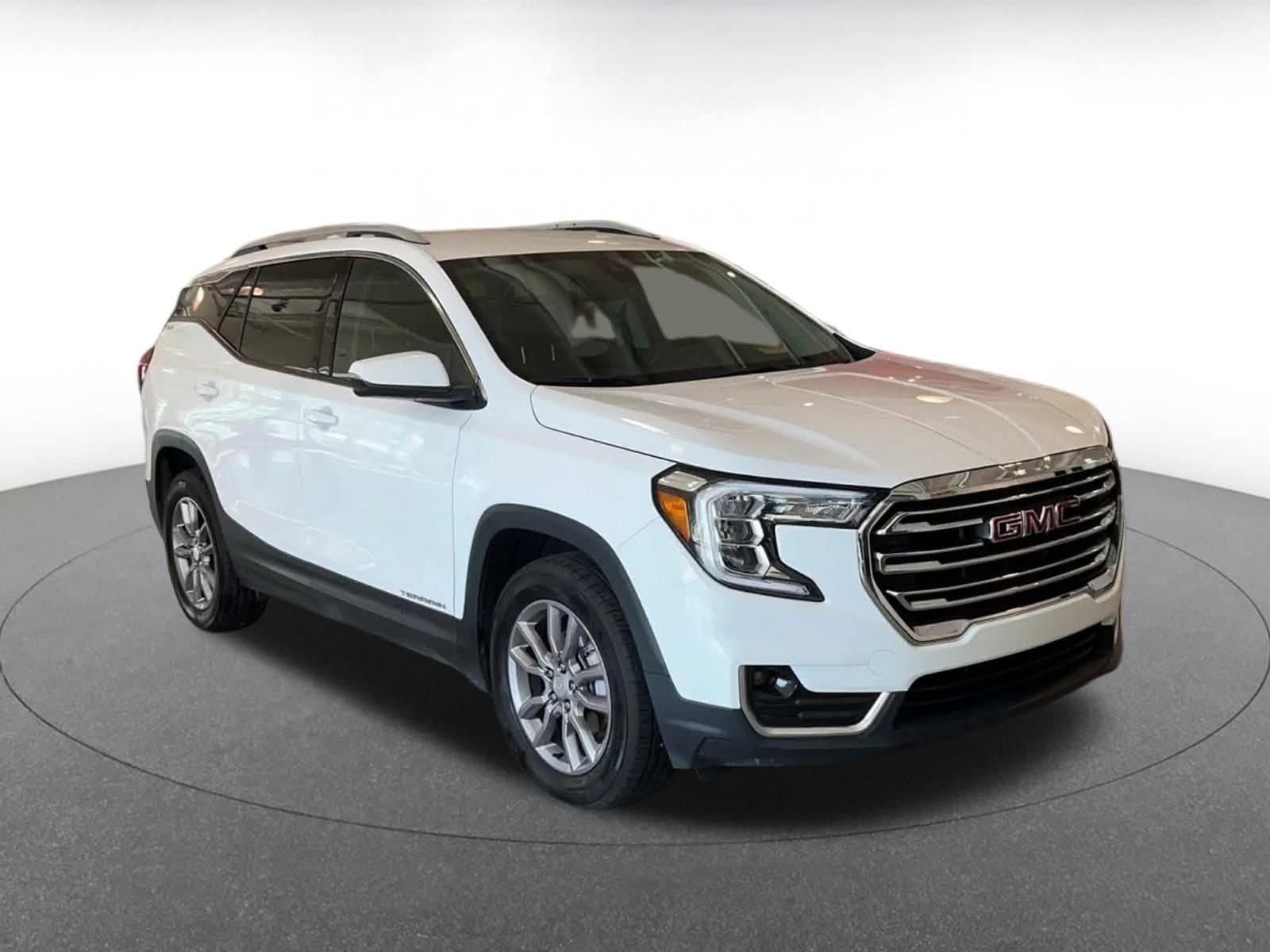 Thumbnail: 2024 GMC Terrain - 3