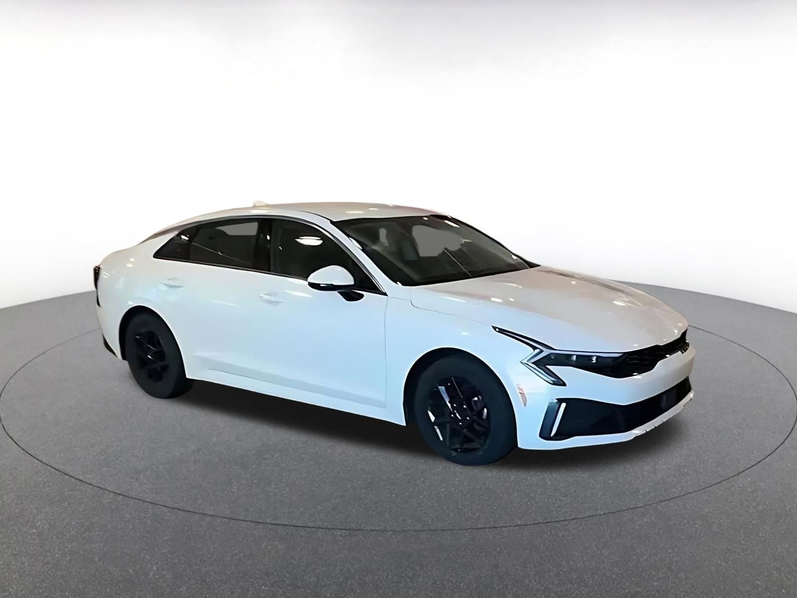 Thumbnail: 2025 Kia K5 - 2