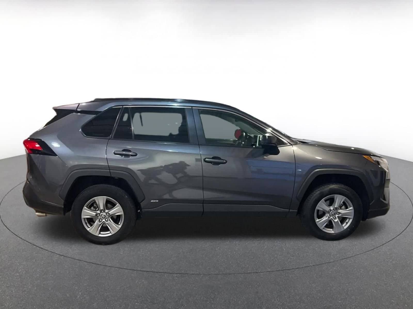 Thumbnail: 2025 Toyota RAV4 - 16