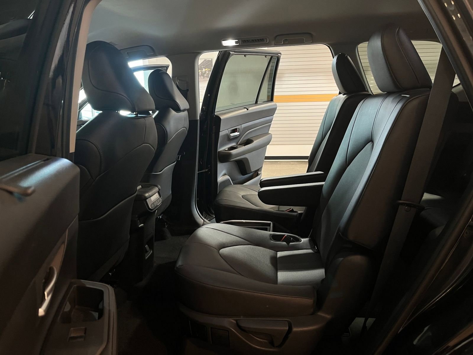 Thumbnail: 2025 Toyota Grand Highlander - 27