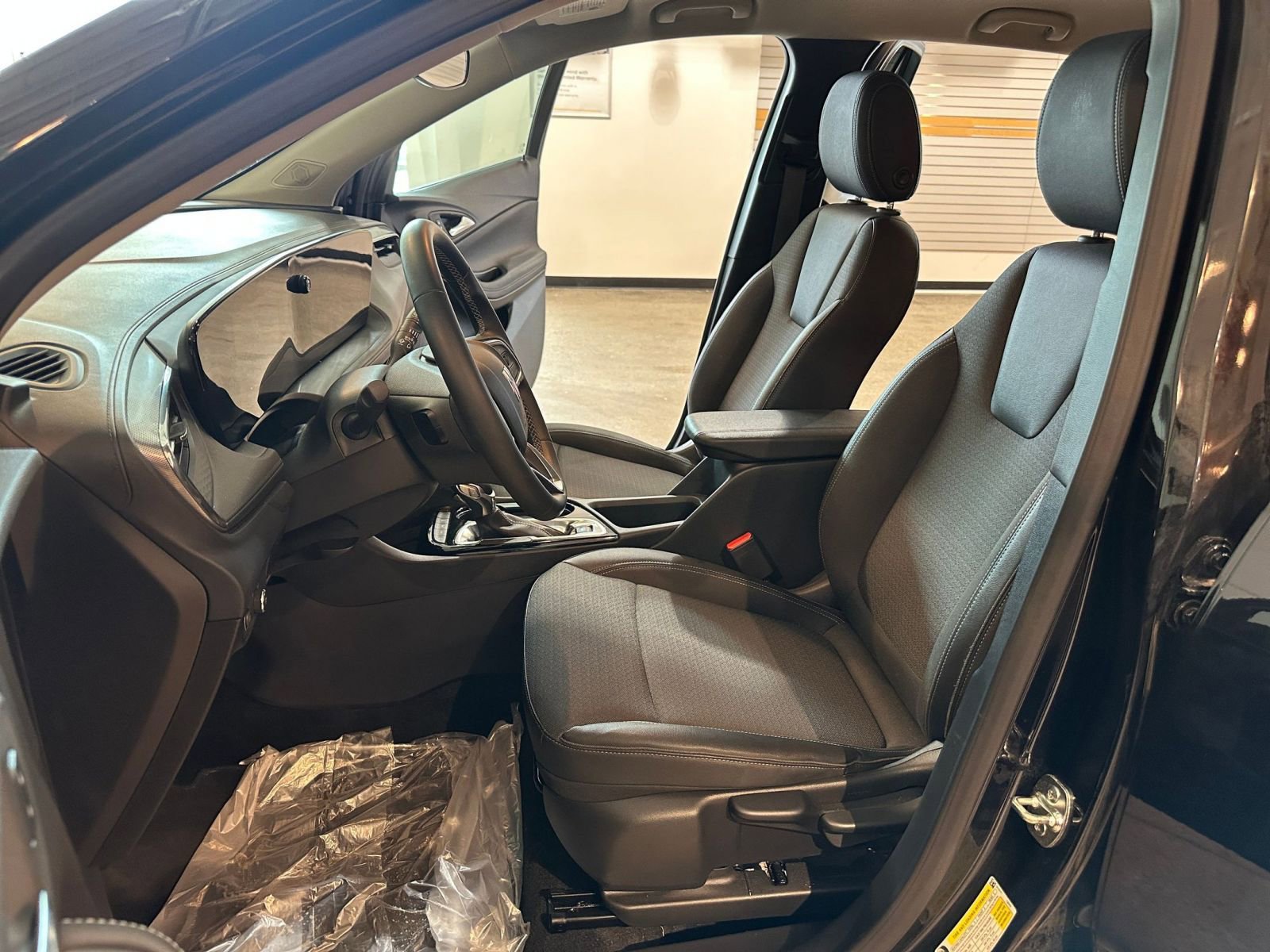 Thumbnail: 2025 Buick Encore GX - 25