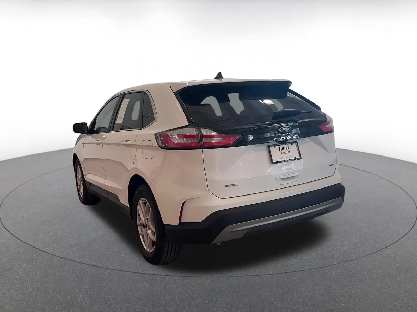 Thumbnail: 2023 Ford Edge - 10