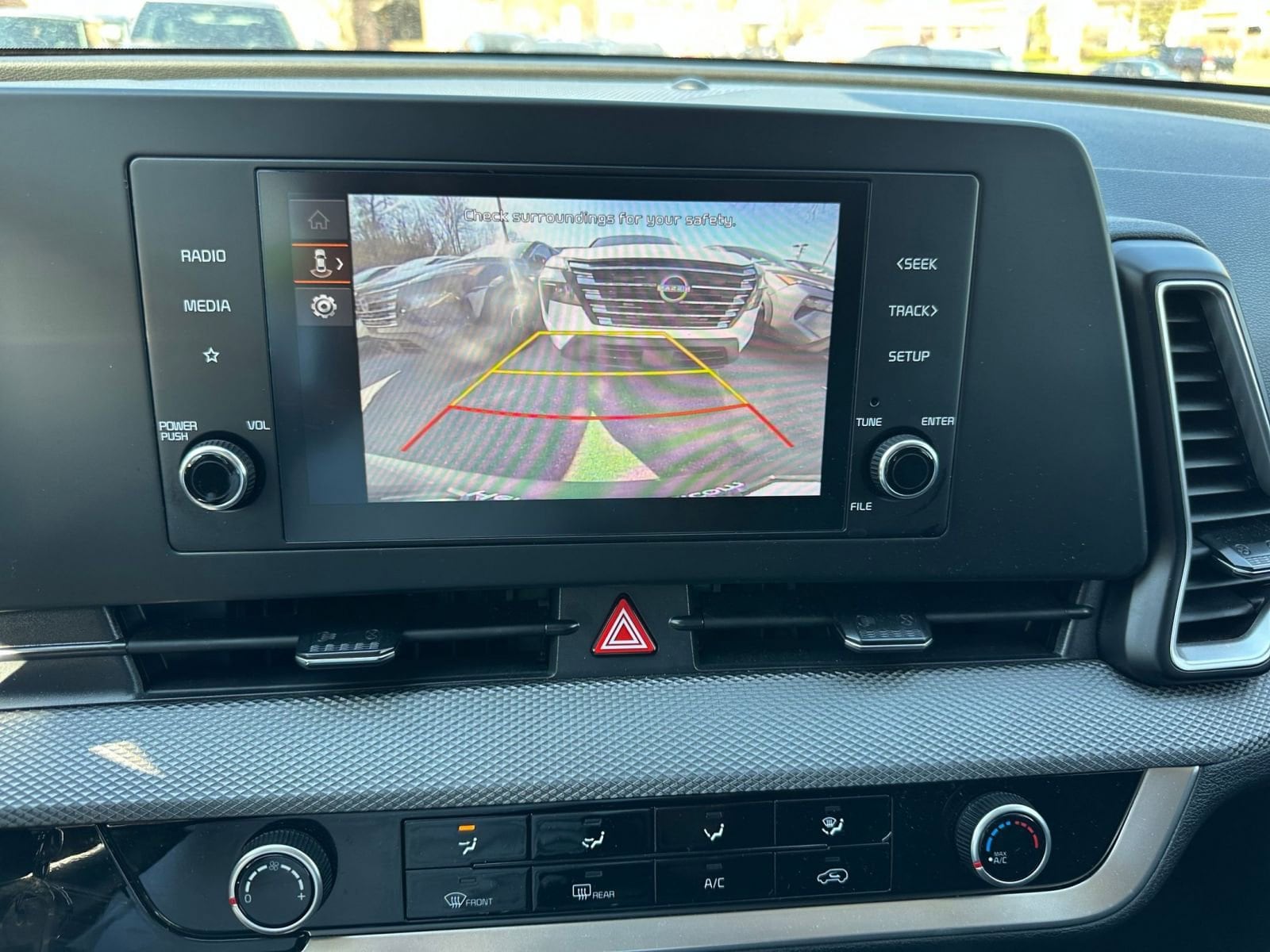 Thumbnail: 2025 Kia Sportage - 24