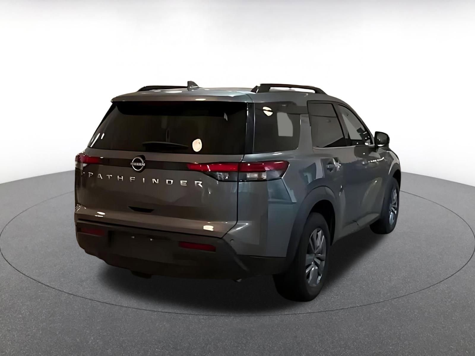 Thumbnail: 2025 Nissan Pathfinder - 11