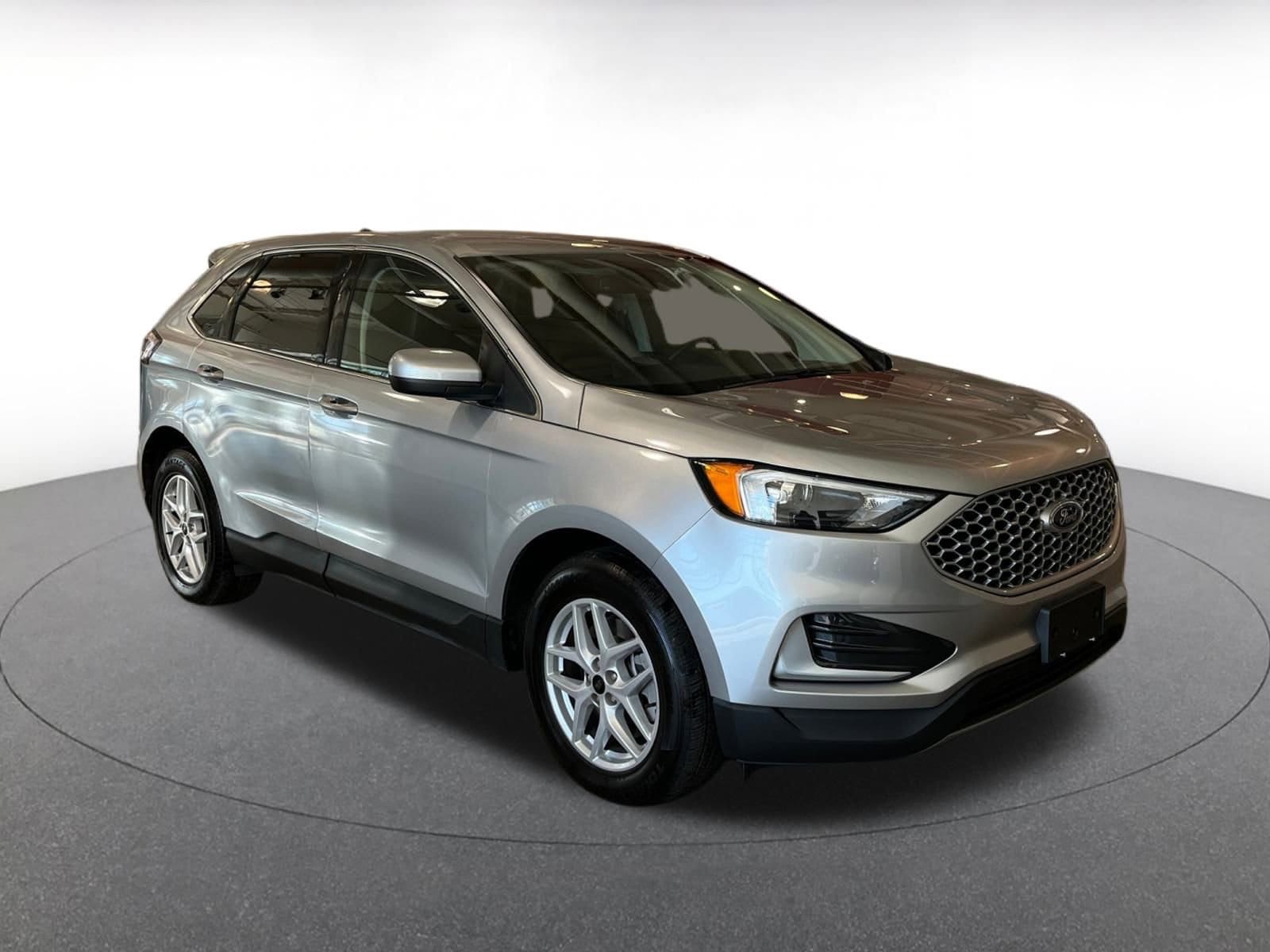 Thumbnail: 2023 Ford Edge - 1