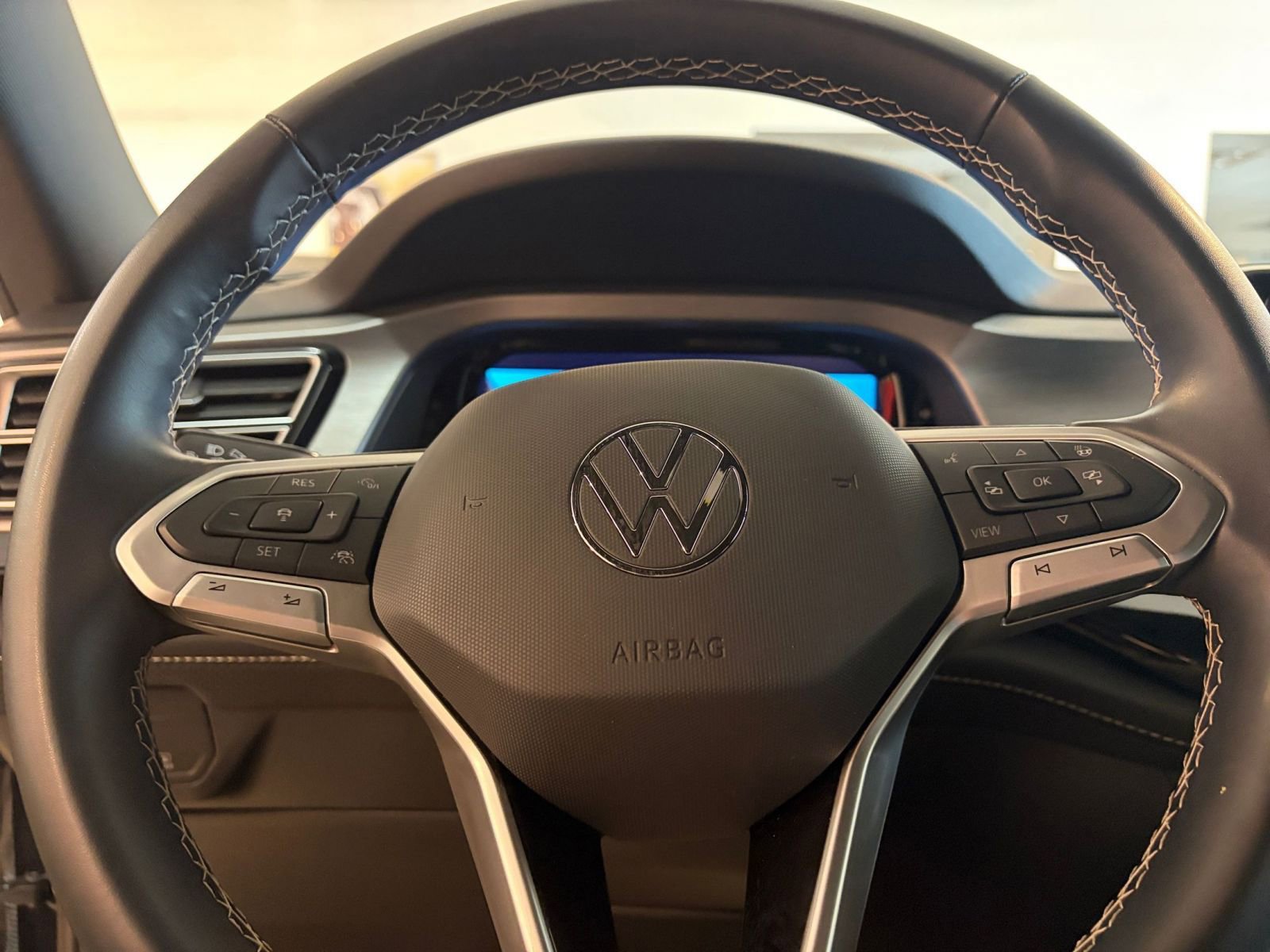 Thumbnail: 2025 Volkswagen Atlas - 29