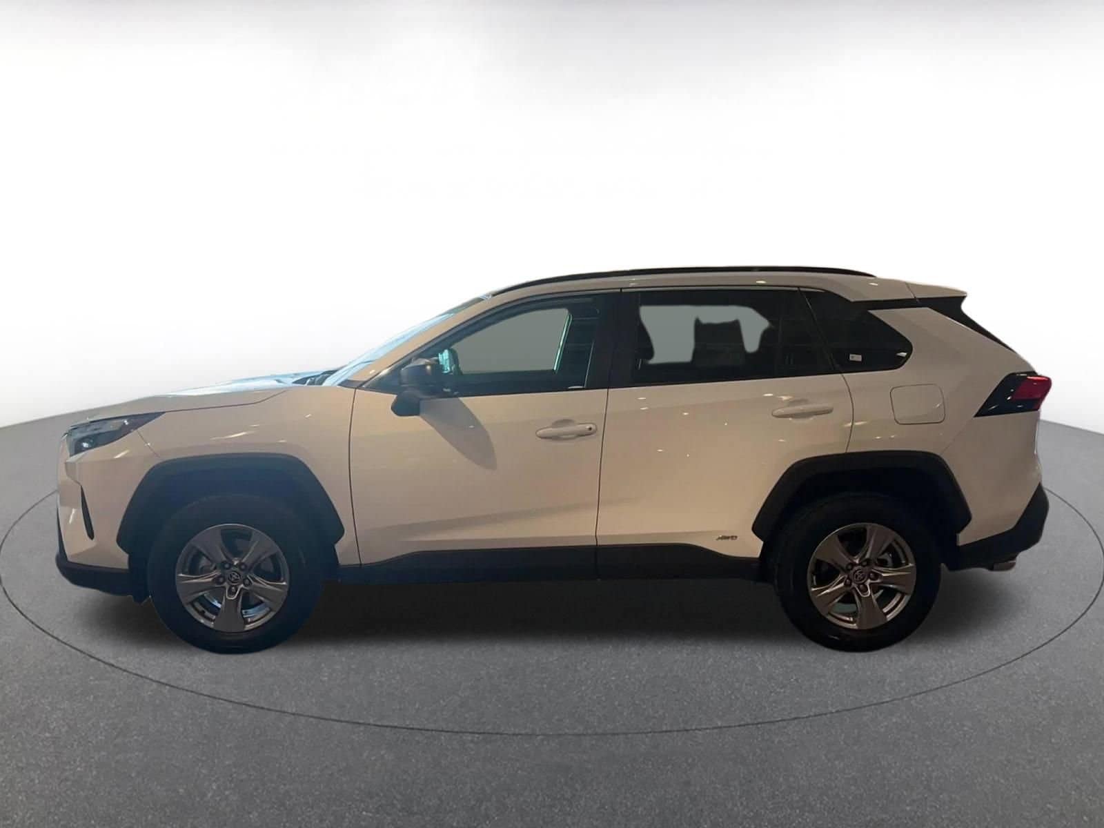Thumbnail: 2025 Toyota RAV4 - 9