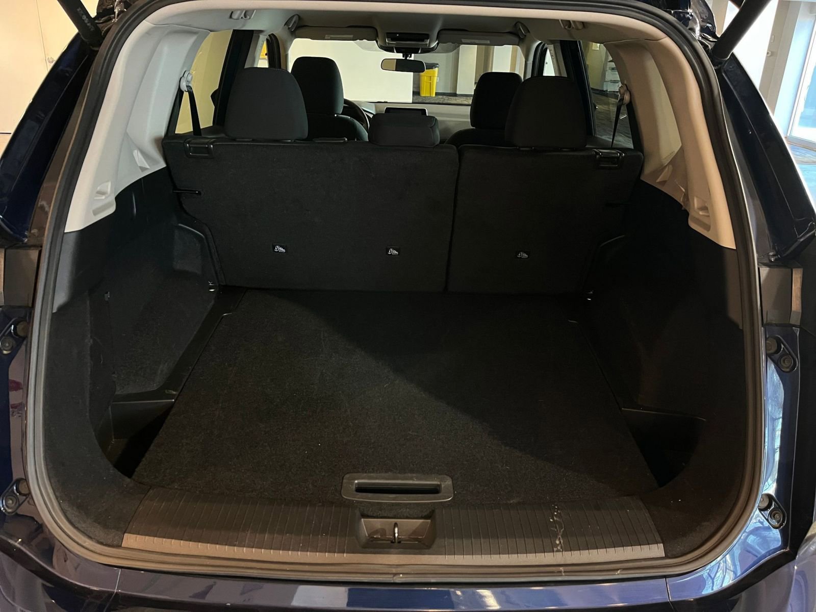 Thumbnail: 2025 Nissan Rogue - 32