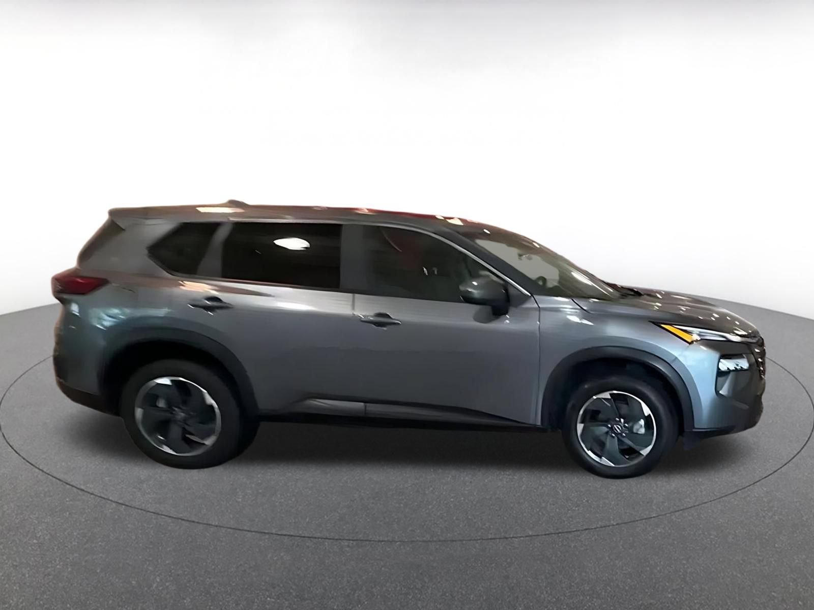 Thumbnail: 2025 Nissan Rogue - 15