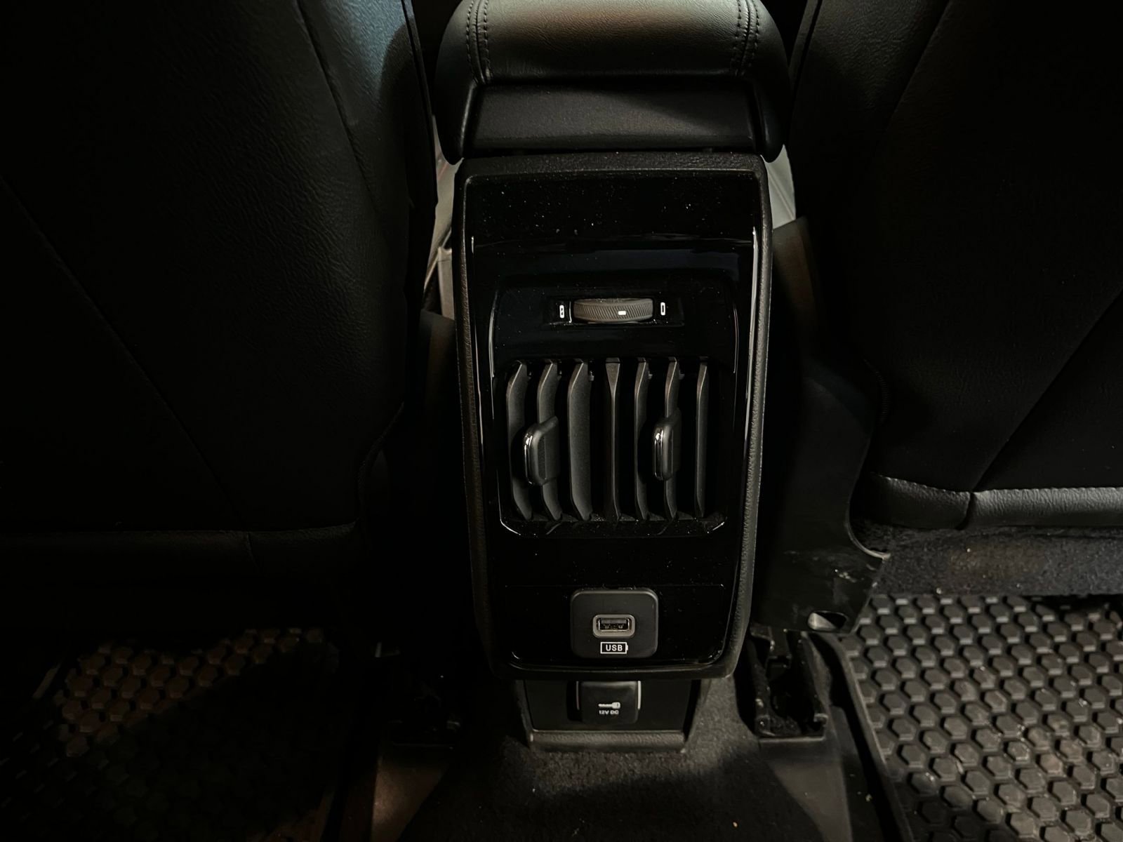 Thumbnail: 2025 Jeep Compass - 23