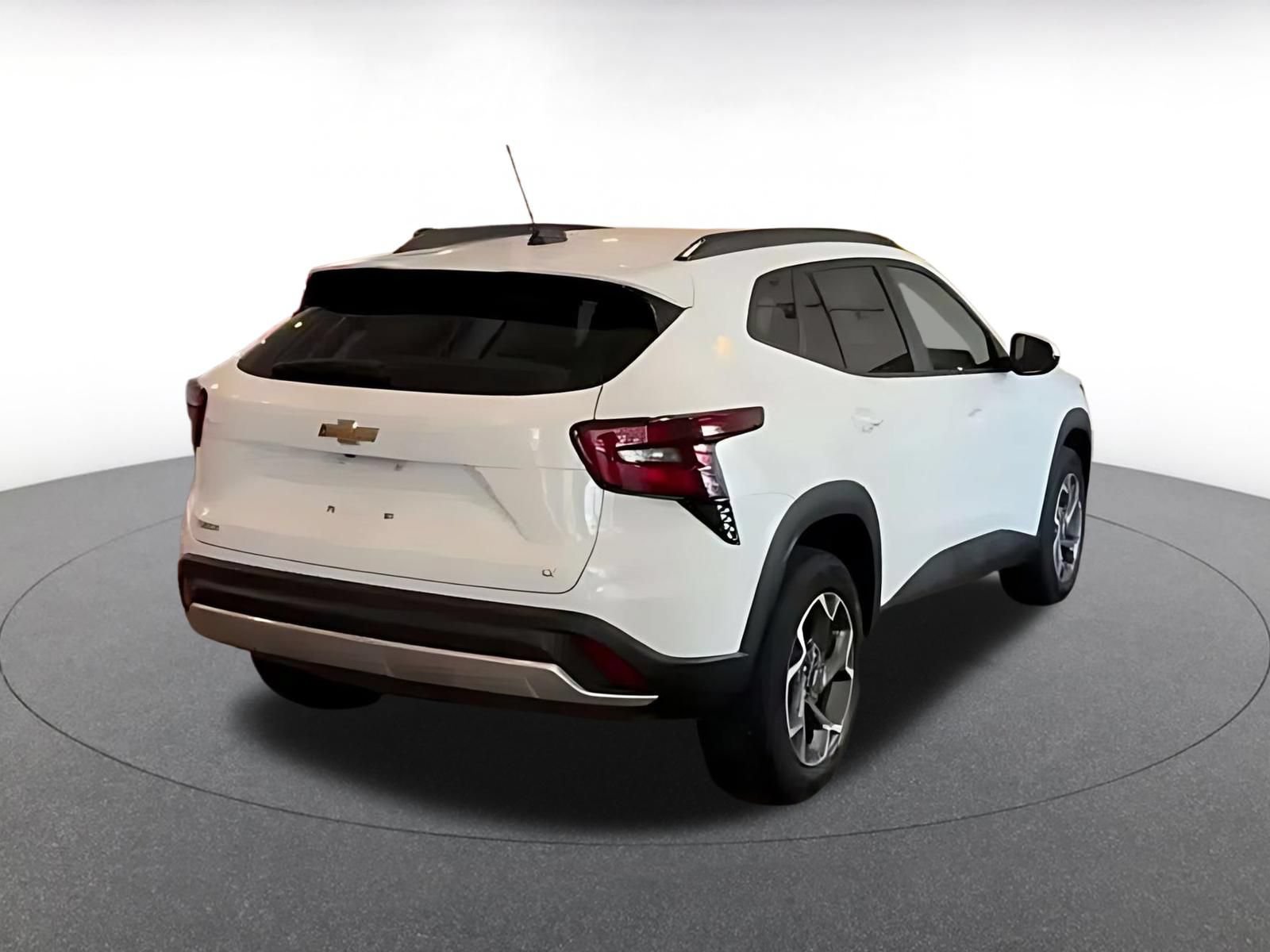 Thumbnail: 2025 Chevrolet Trax - 9