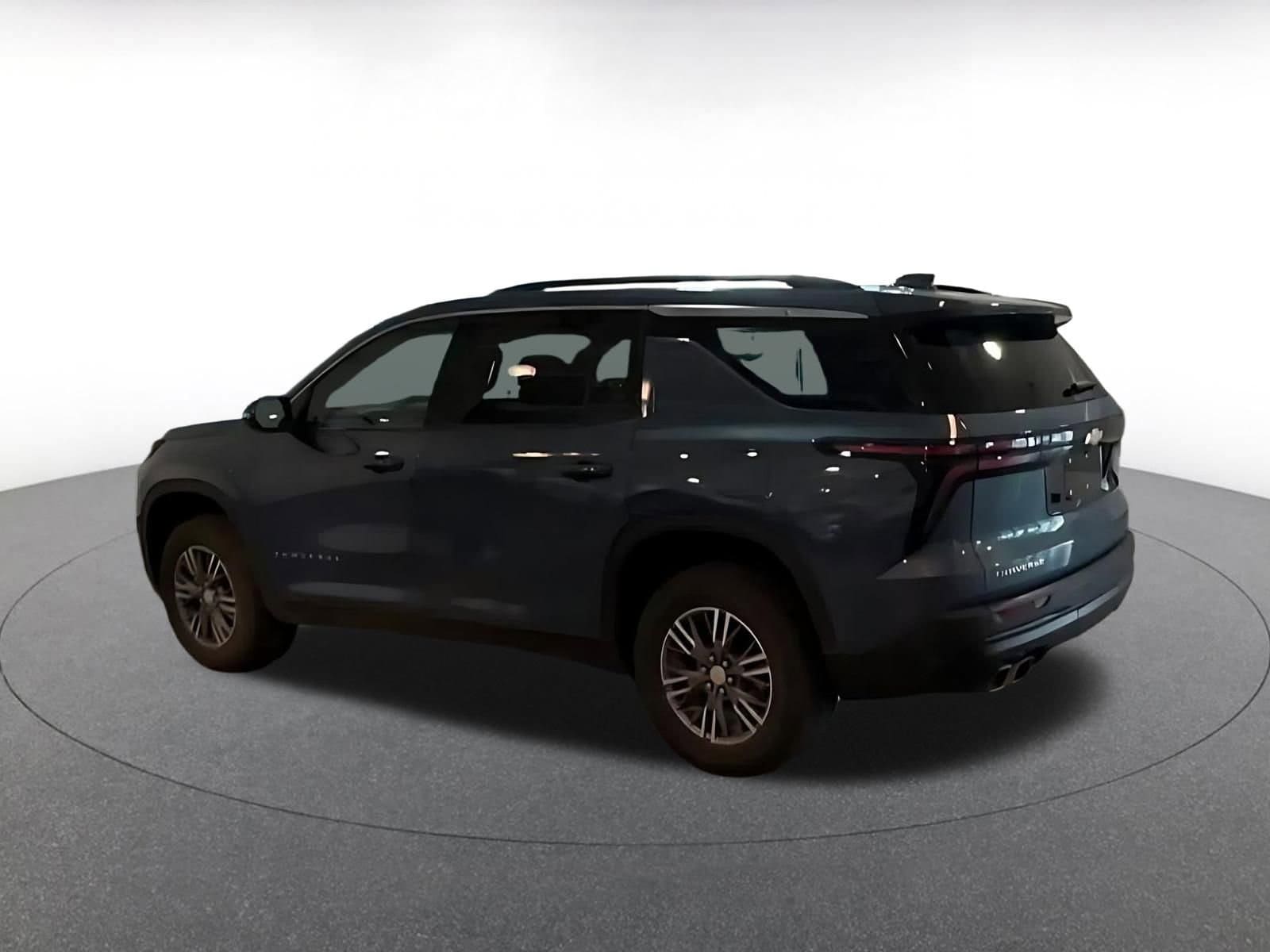 Thumbnail: 2025 Chevrolet Traverse - 14