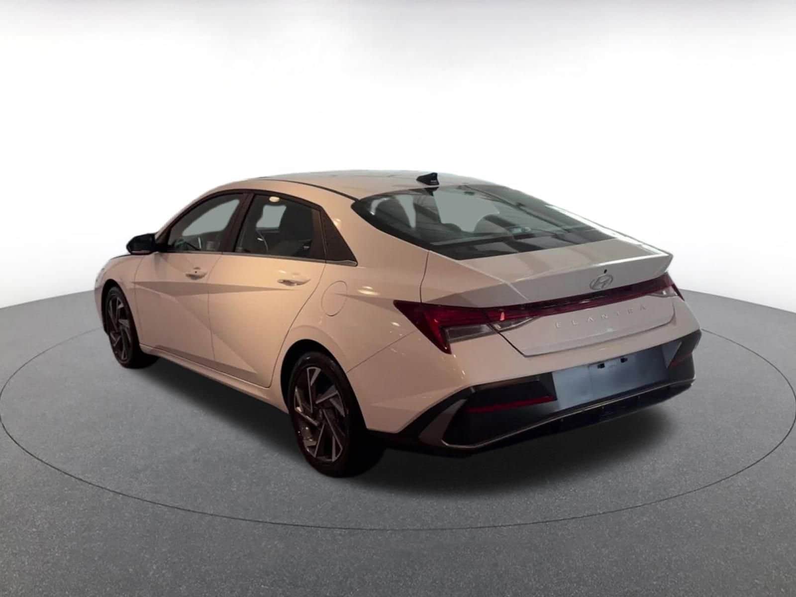 Thumbnail: 2025 Hyundai Elantra - 11